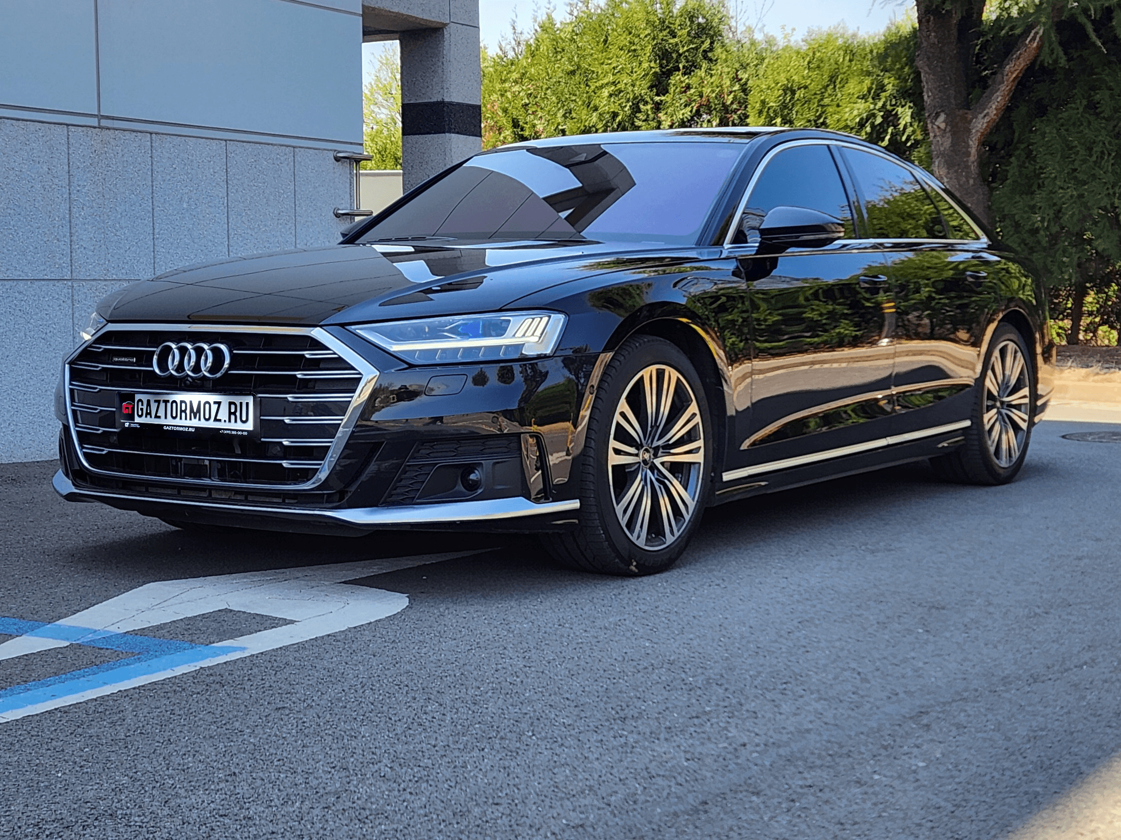 Audi A8