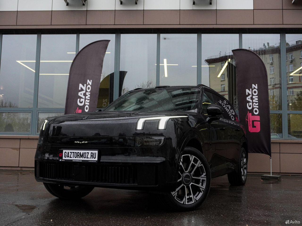 Lynk & Co 900 2.0hyb 4WD AT (734 л.с.) 2025 г. 6 км