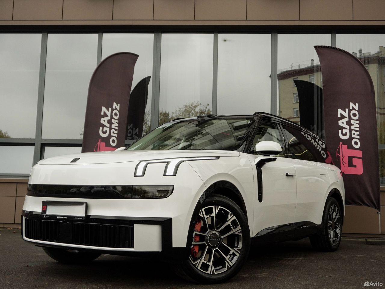 Lynk & Co 900 1.5hyb 4WD AT (721 л.с.) 2025 г. 8 км