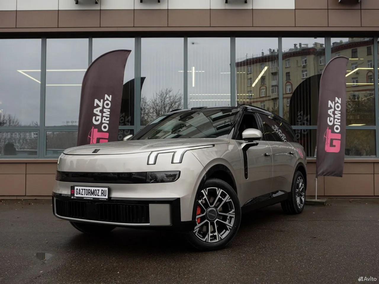 Lynk & Co 900 1.5hyb 4WD AT (721 л.с.) 2025 г. 11 км