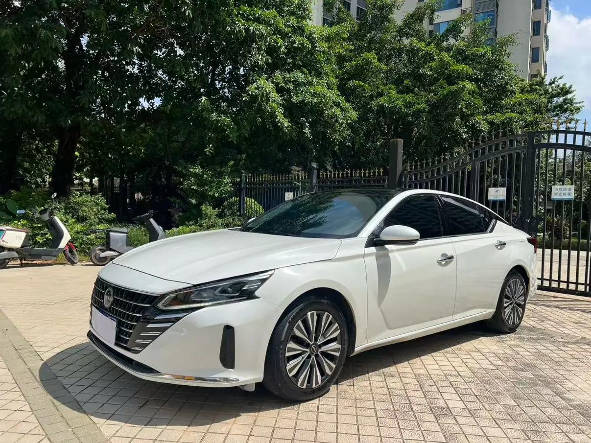 Nissan Altima 2023 г. 48146 км.