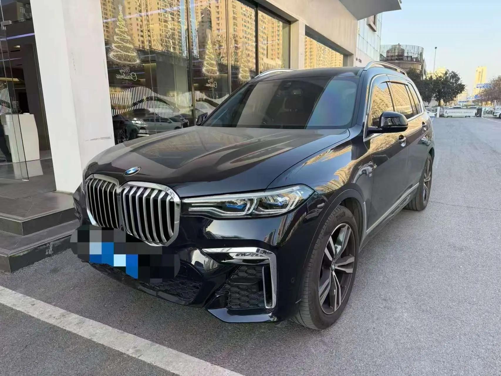 BMW X7 2022 г. 33715 км.