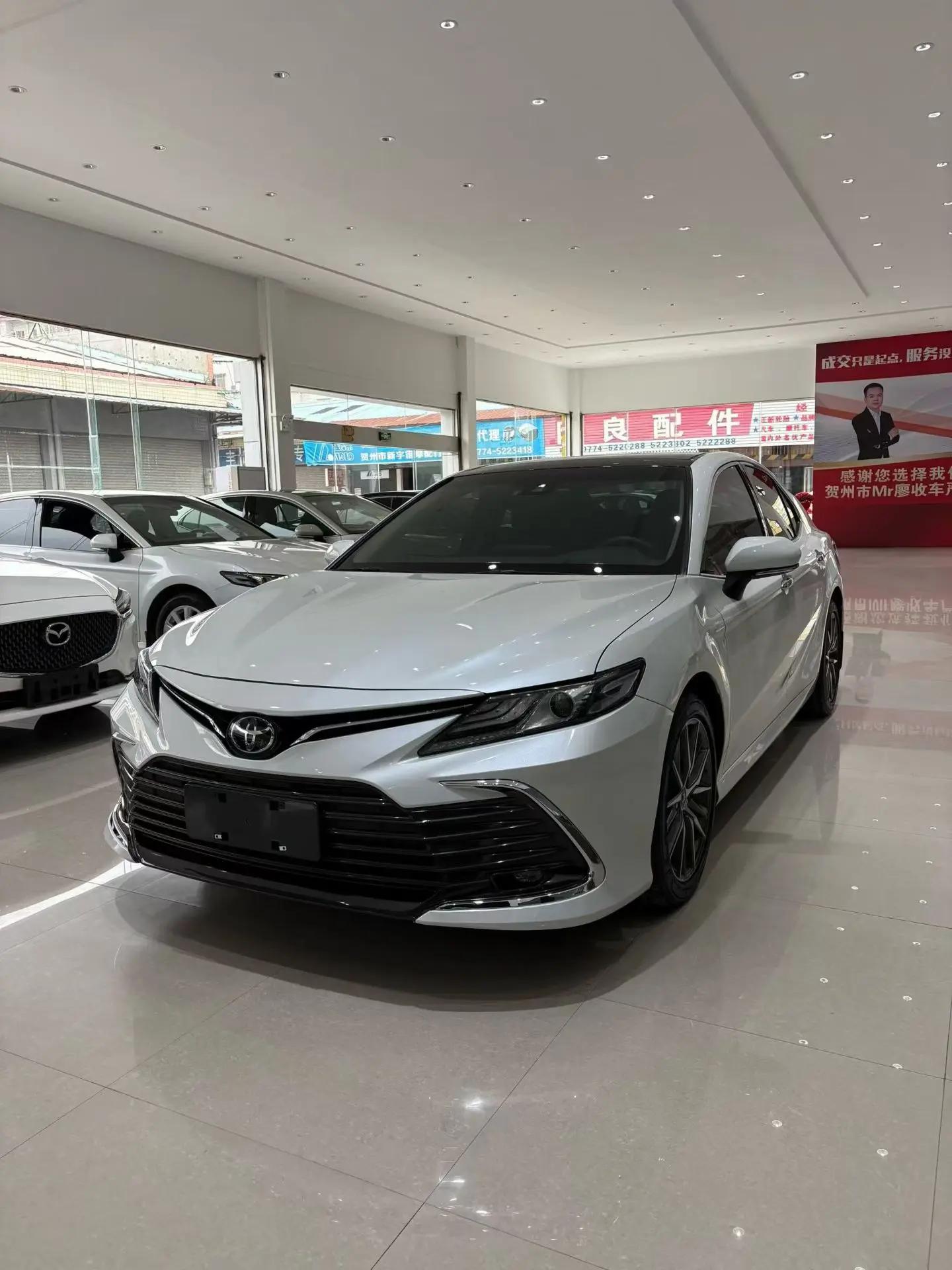 Toyota Camry 2021 г. 77000 км.