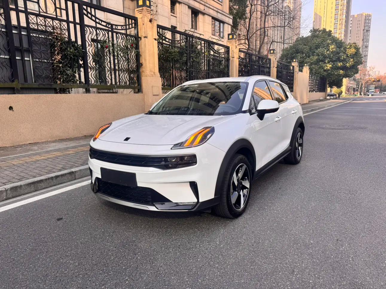 Lynk & Co 06 EM-P 2021 г. 68019 км.