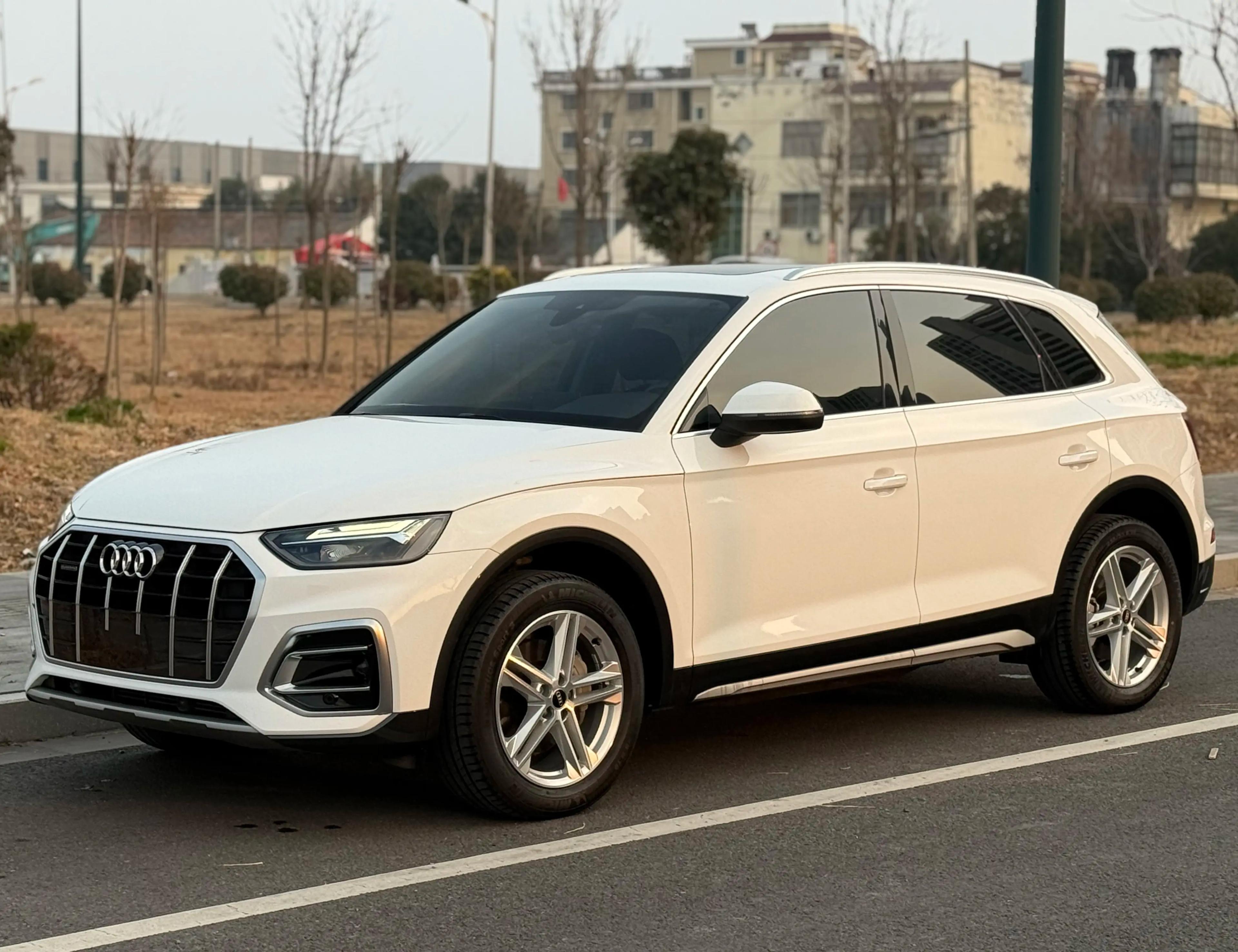 Audi Q5L 2024 г. 37066 км.