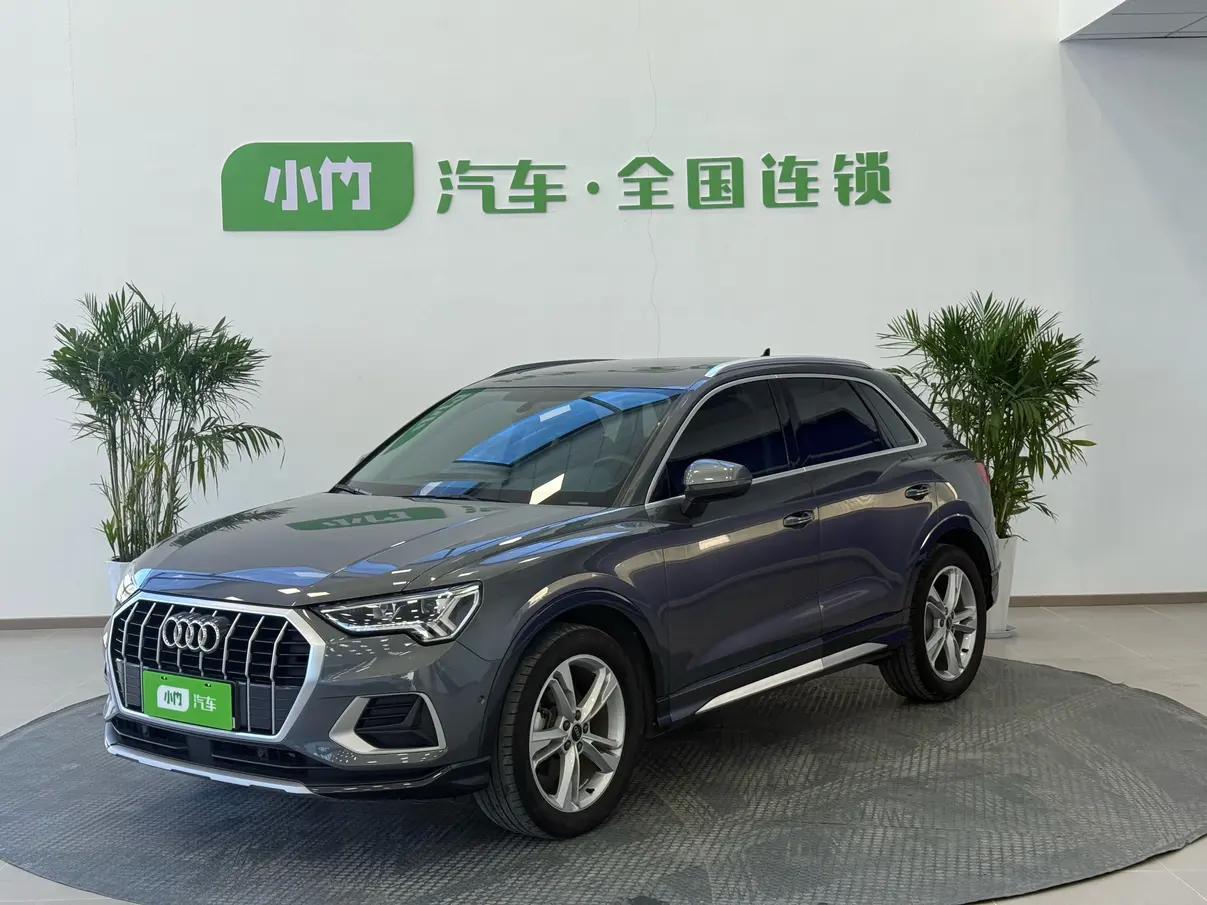 Audi Q3 2022 г. 26076 км.