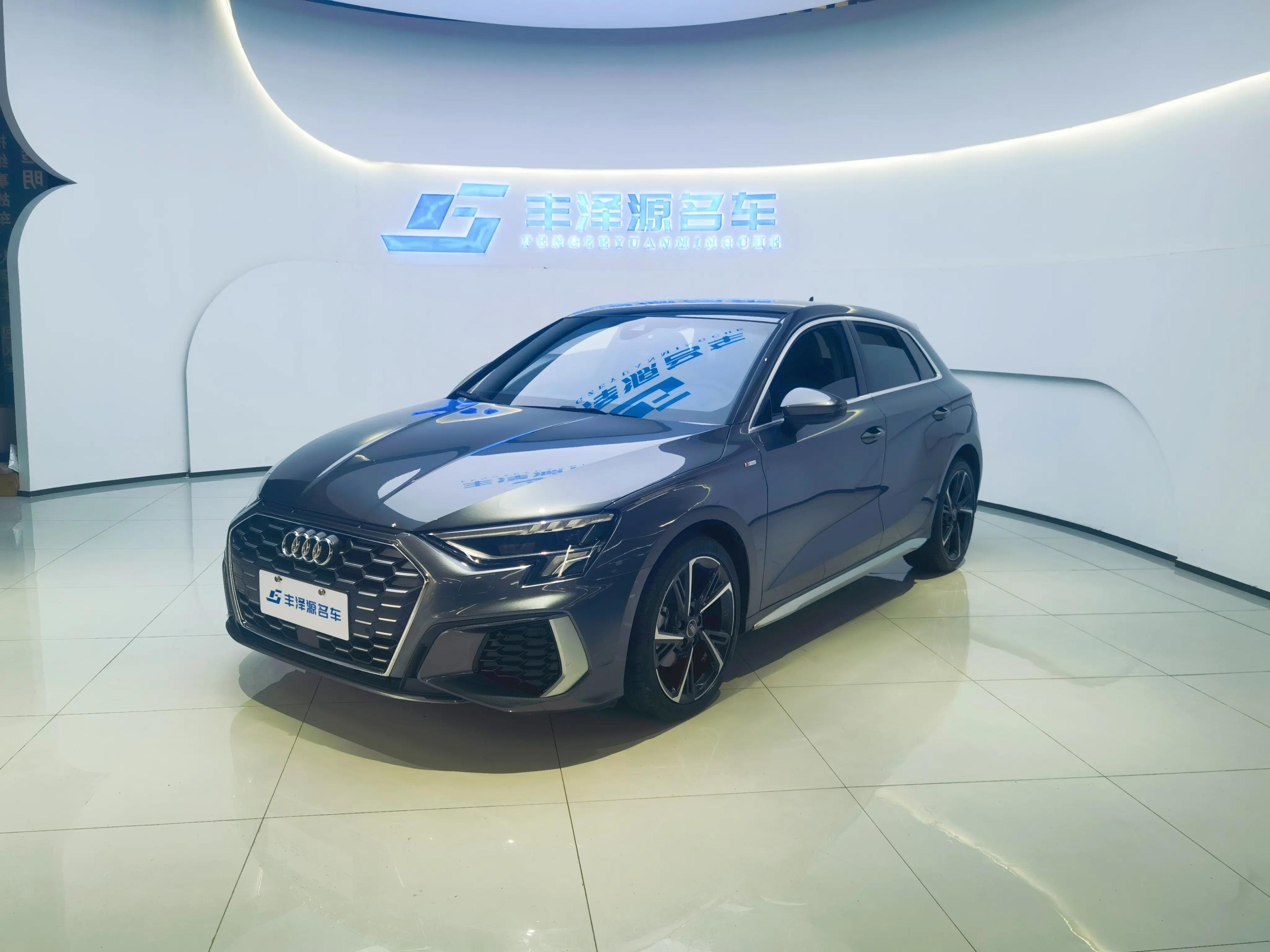 Audi A3 2024 г. 12837 км.