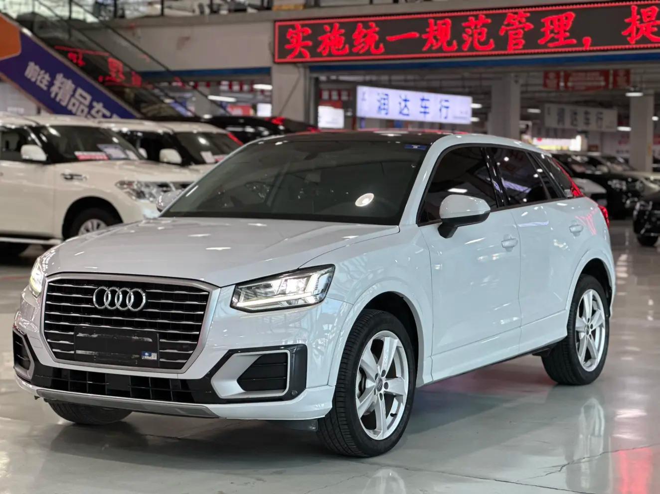 Audi Q2L 2021 г. 28027 км.