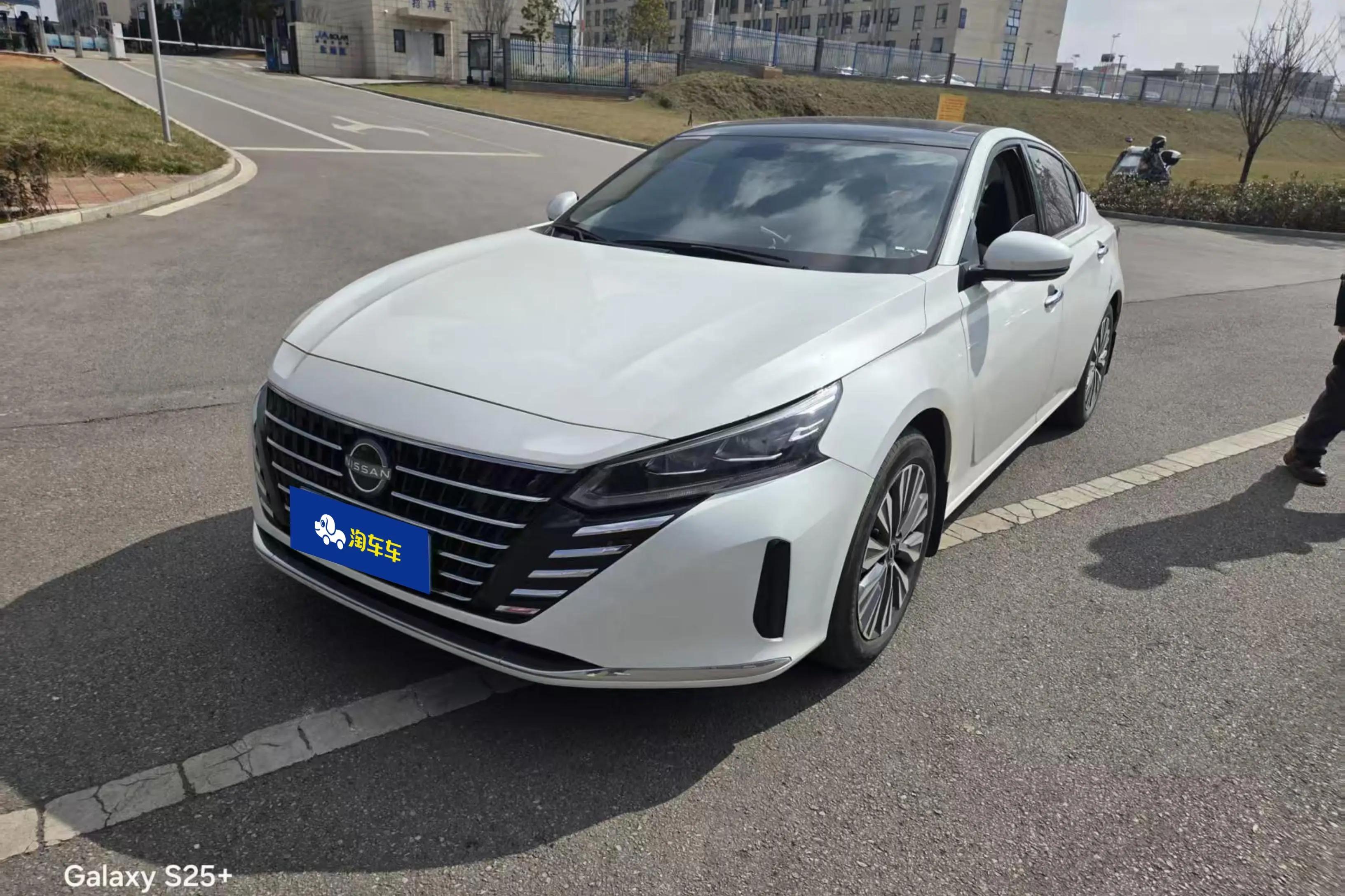 Nissan Altima 2023 г. 43732 км.