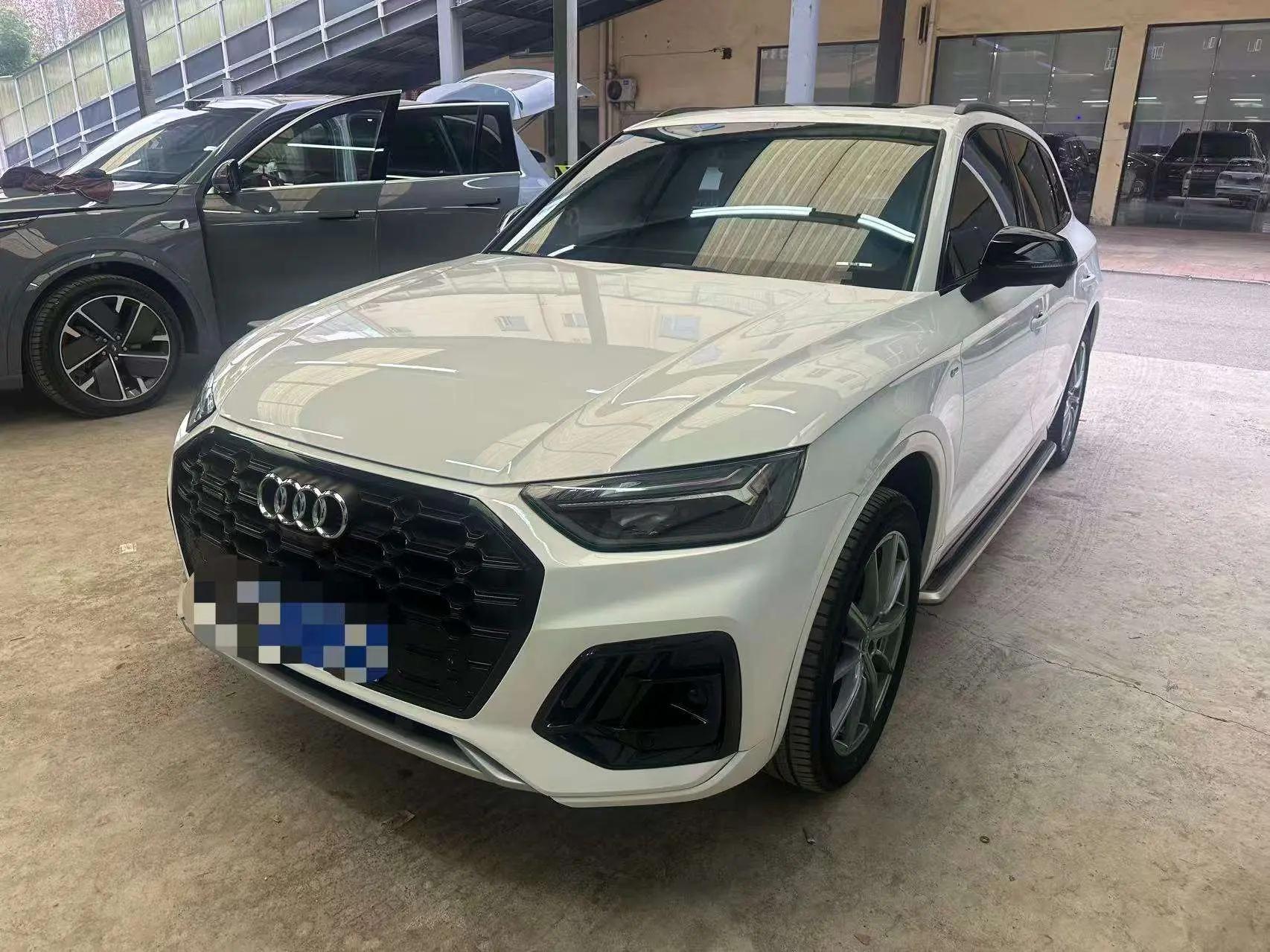 Audi Q5L 2023 г. 32341 км.