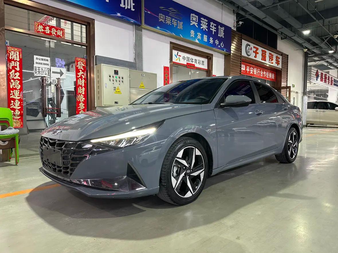Hyundai Elantra 2022 г. 28143 км.