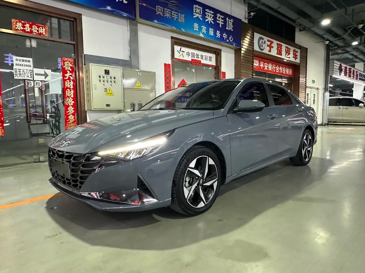 Hyundai Elantra 2021 г. 48142 км.