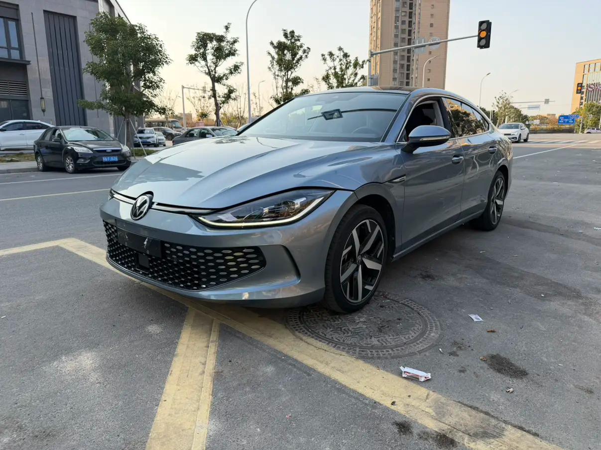 Volkswagen Lamando 2023 г. 16013 км.