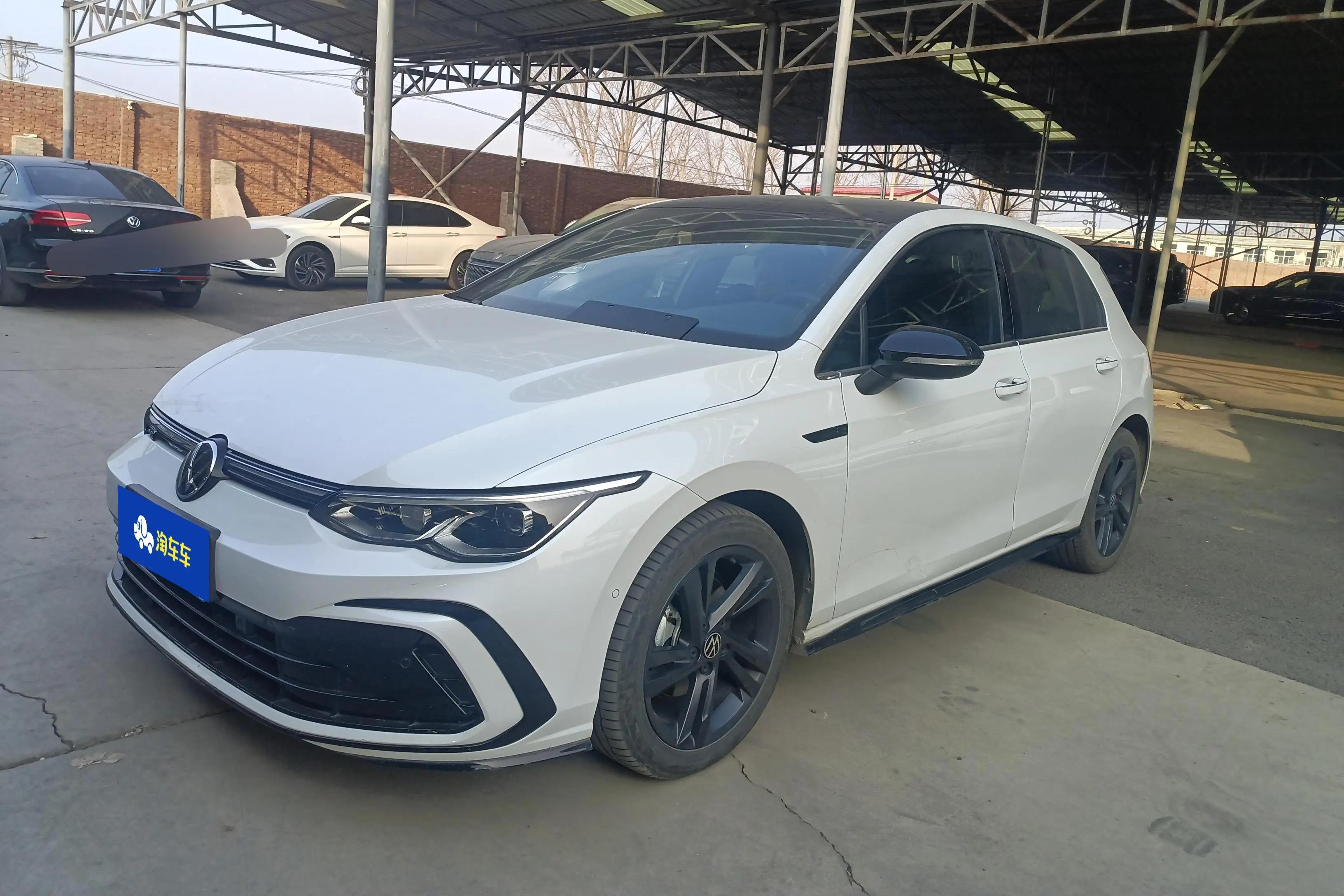 Volkswagen Golf 2023 г. 34200 км.