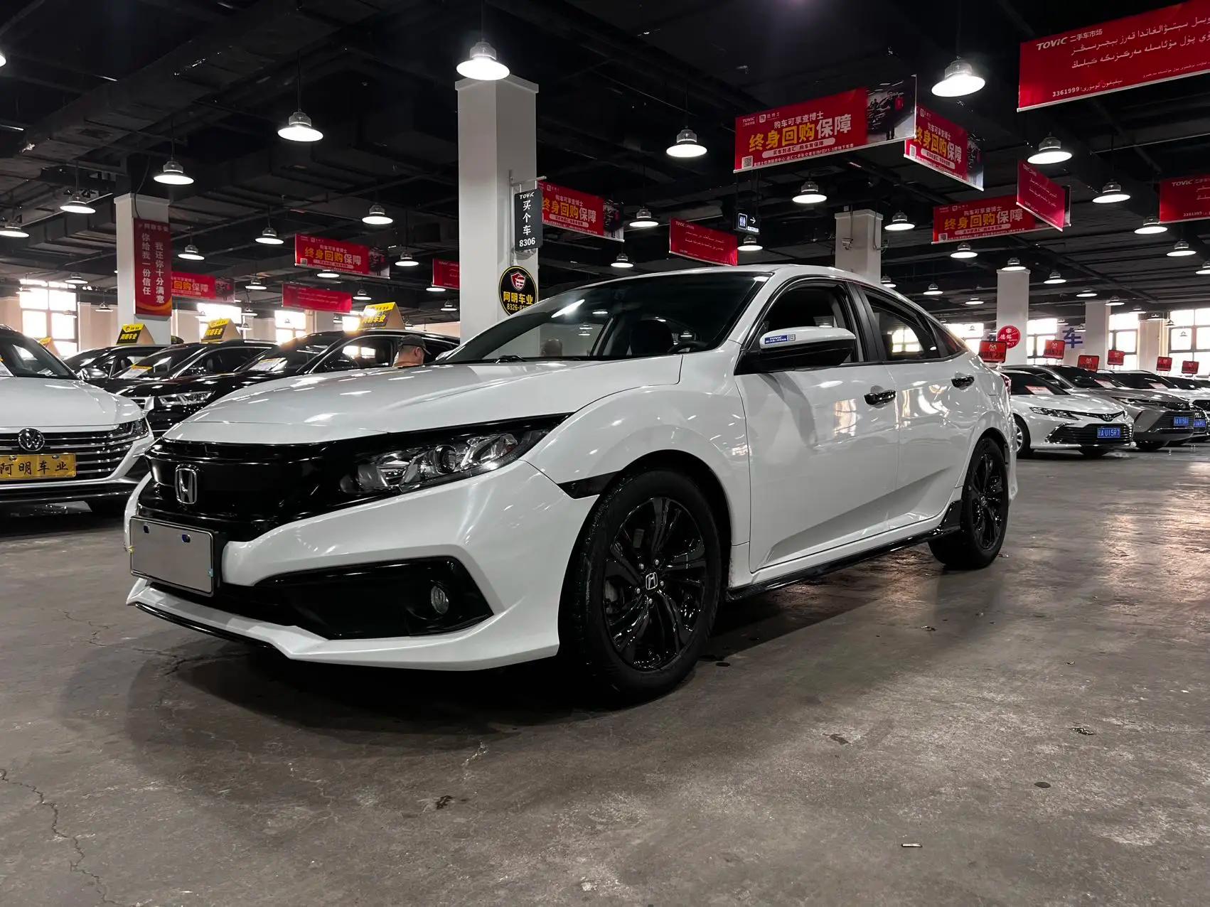 Honda Civic 2022 г. 28000 км.