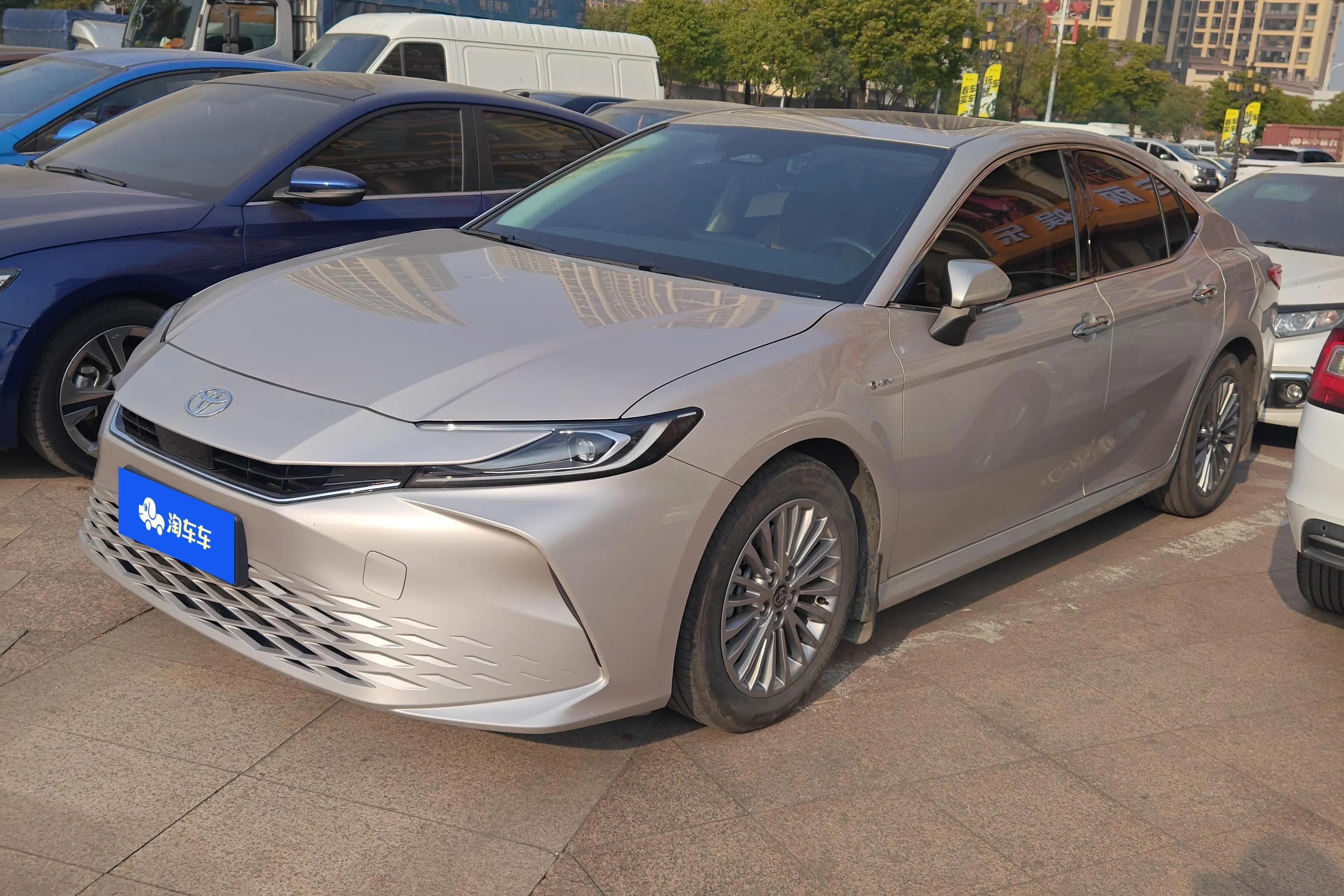 Toyota Camry 2024 г. 21506 км.