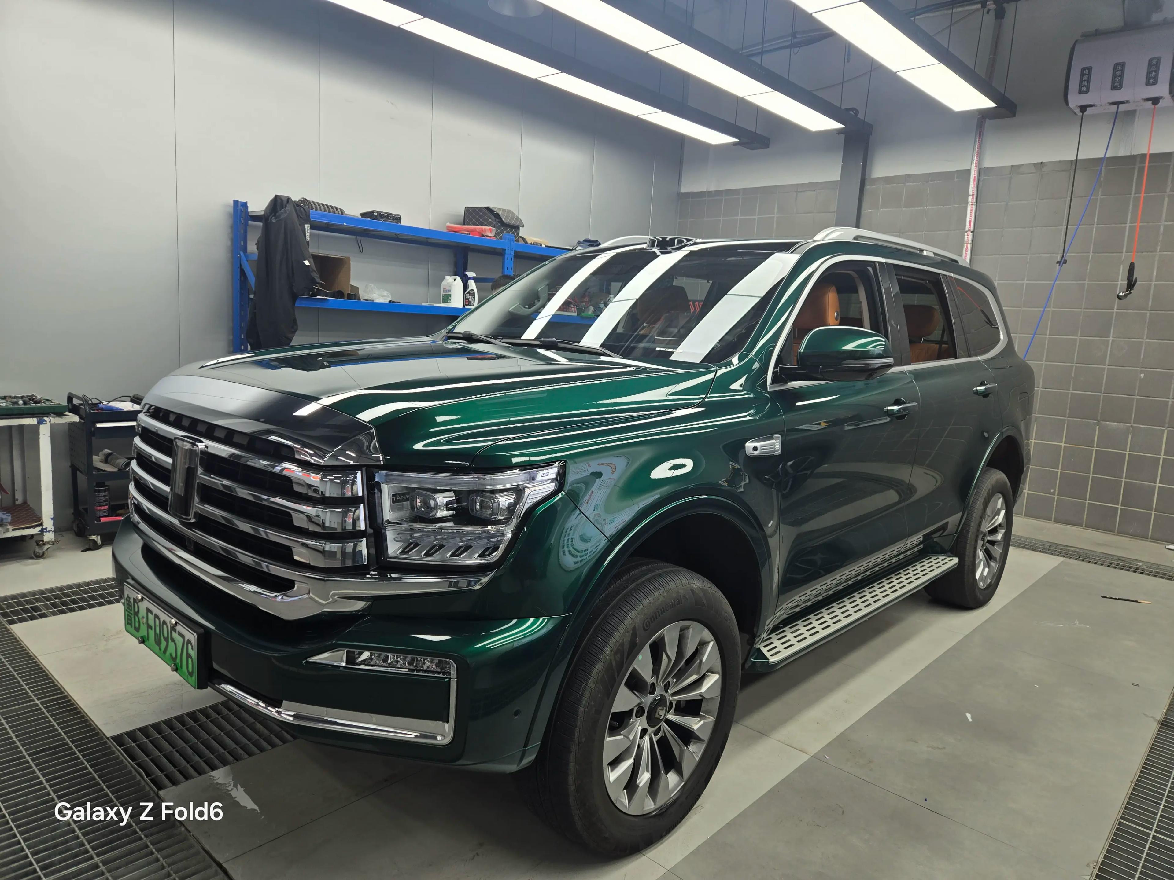 Tank 500 Hi4-Z 2025 г. 15800 км.