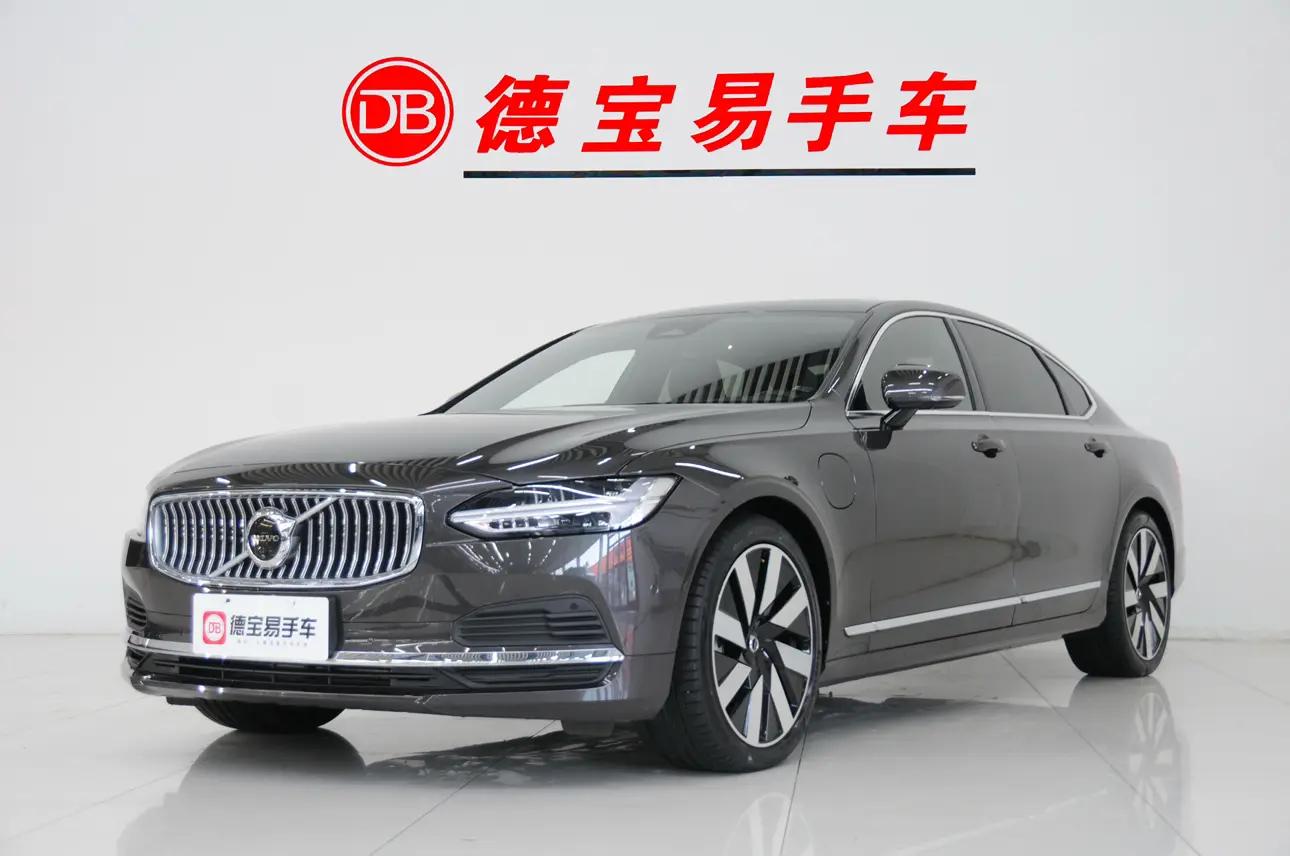 Volvo S90 PHEV 2024 г. 5815 км.