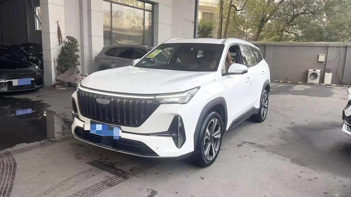 Geely Atlas L 2025 г. 283 км.