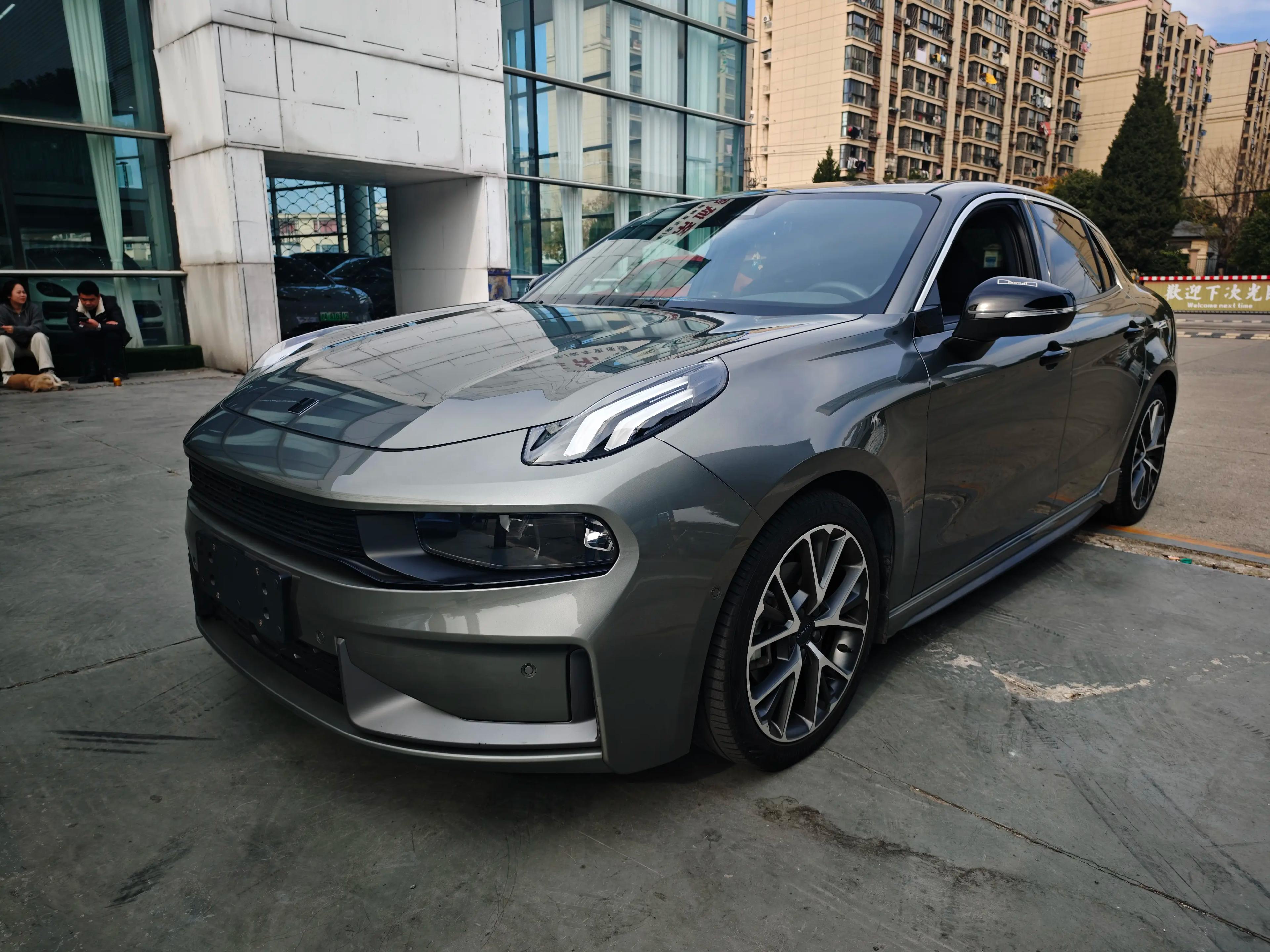 Lynk & Co 03 2022 г. 25079 км.