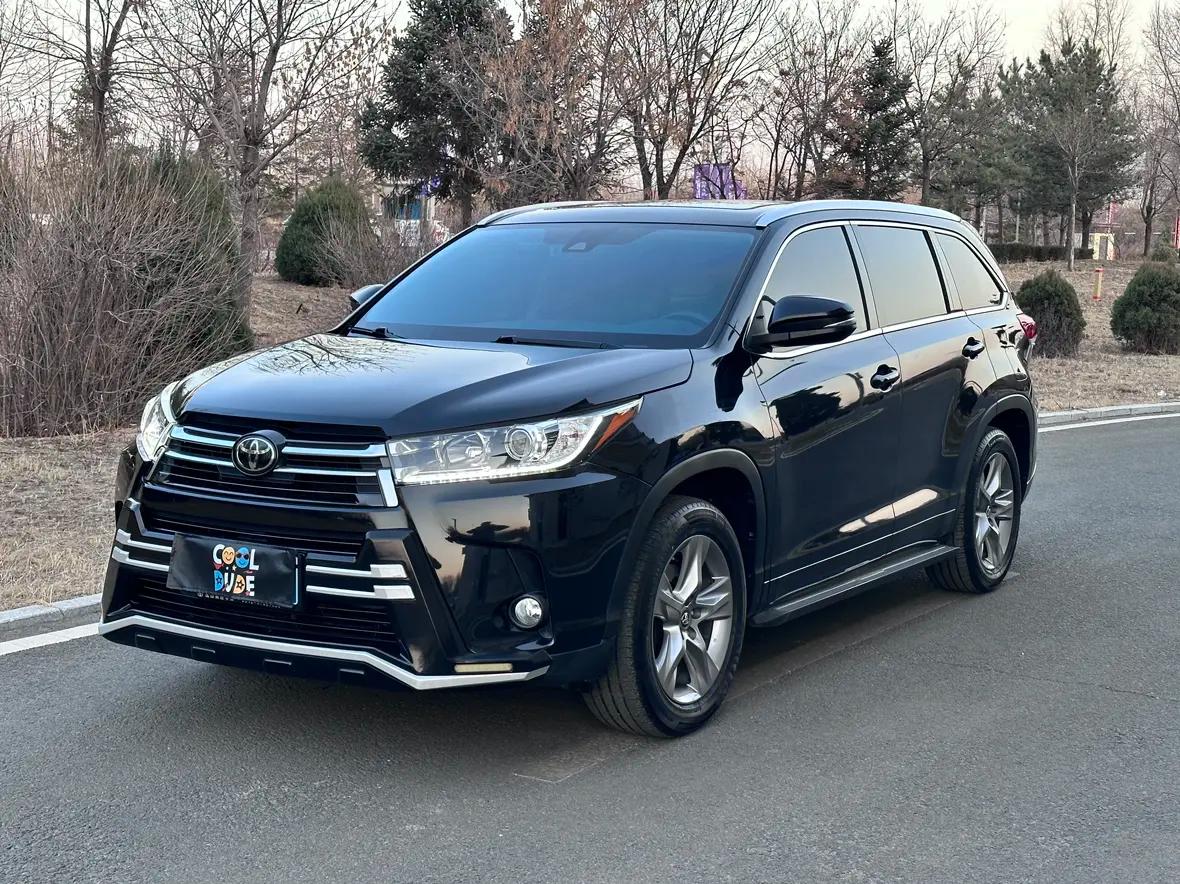 Toyota Highlander 2022 г. 93016 км.