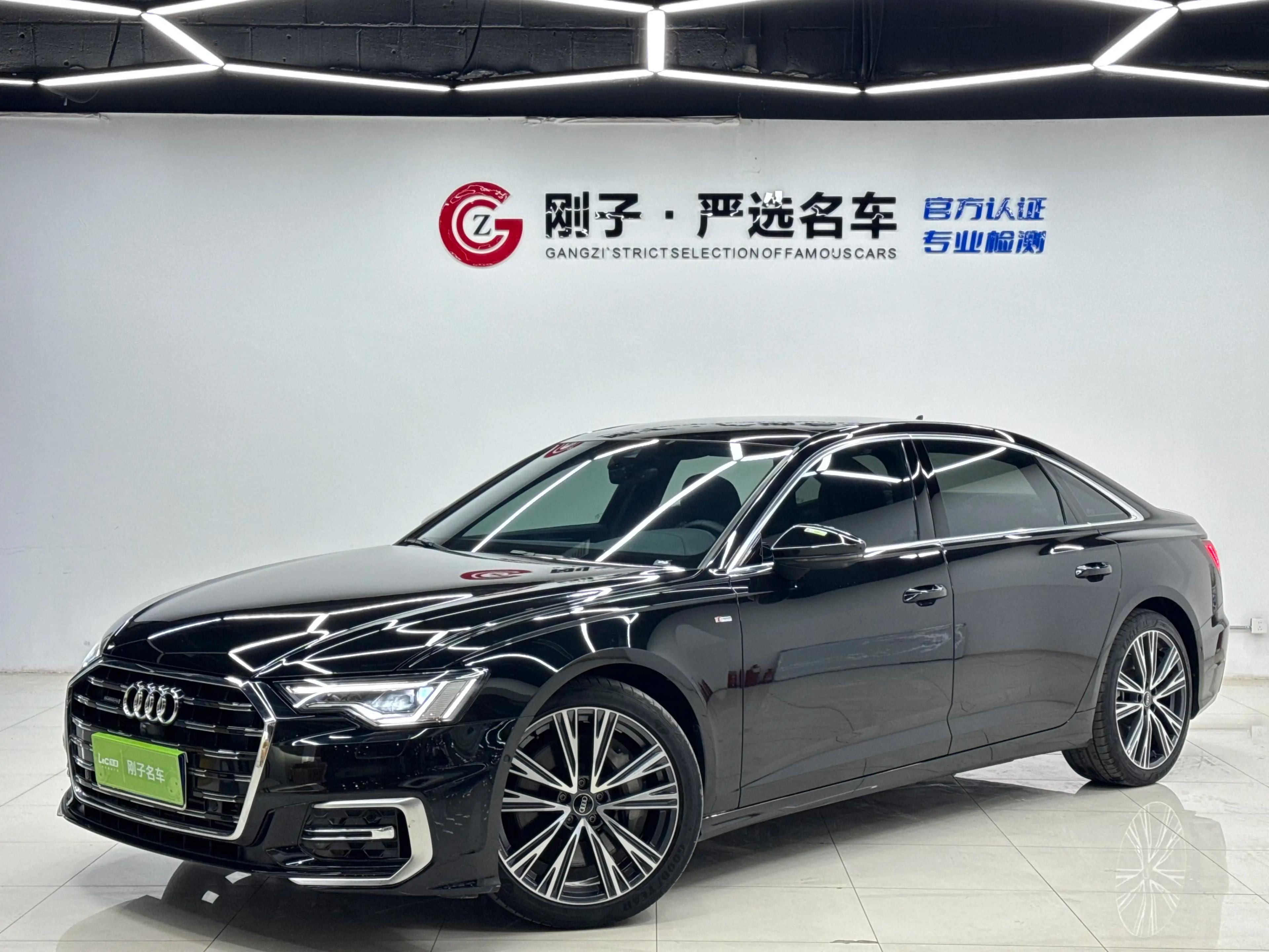 Audi A6L 2024 г. 10089 км.