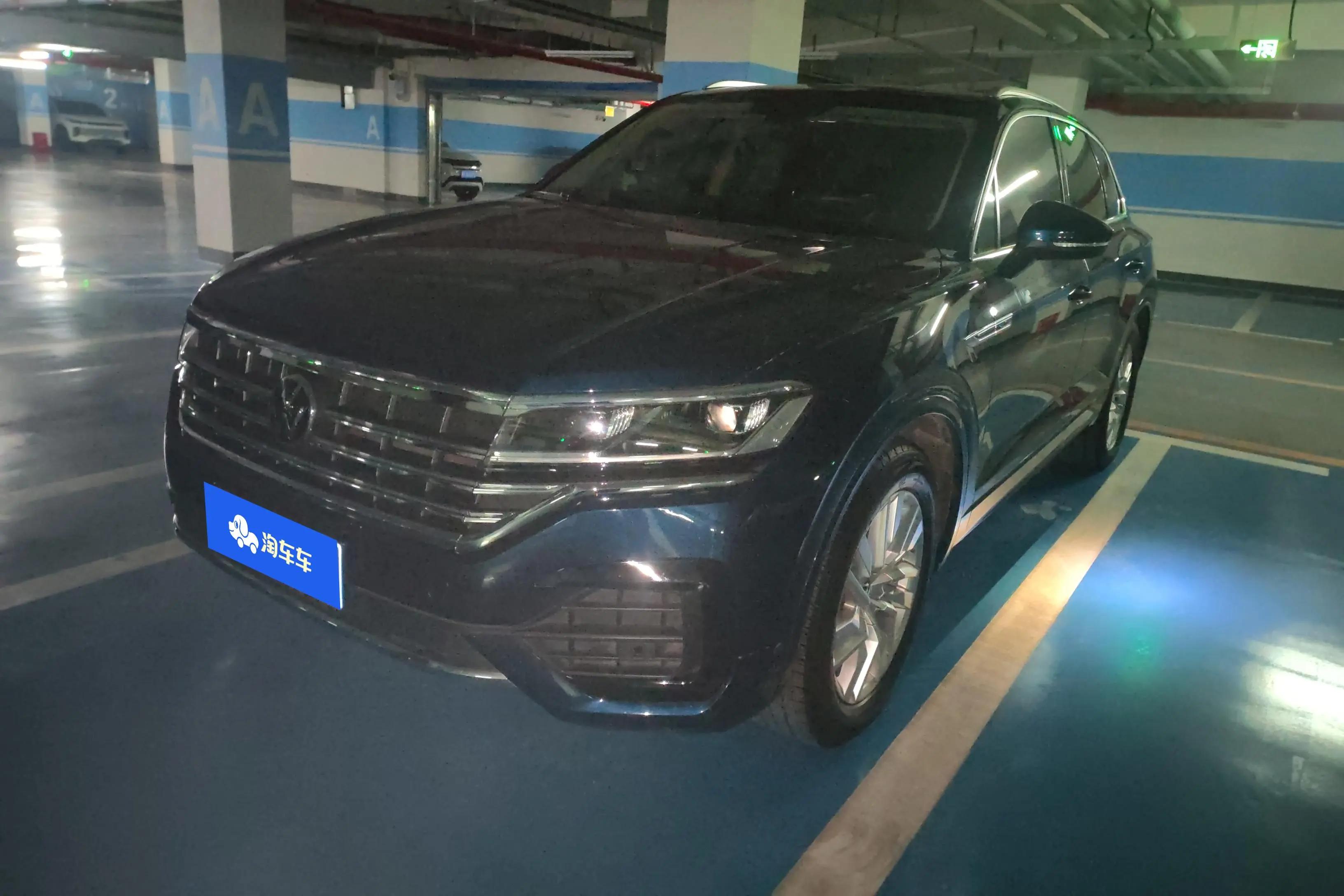 Volkswagen Touareg 2021 г. 55393 км.