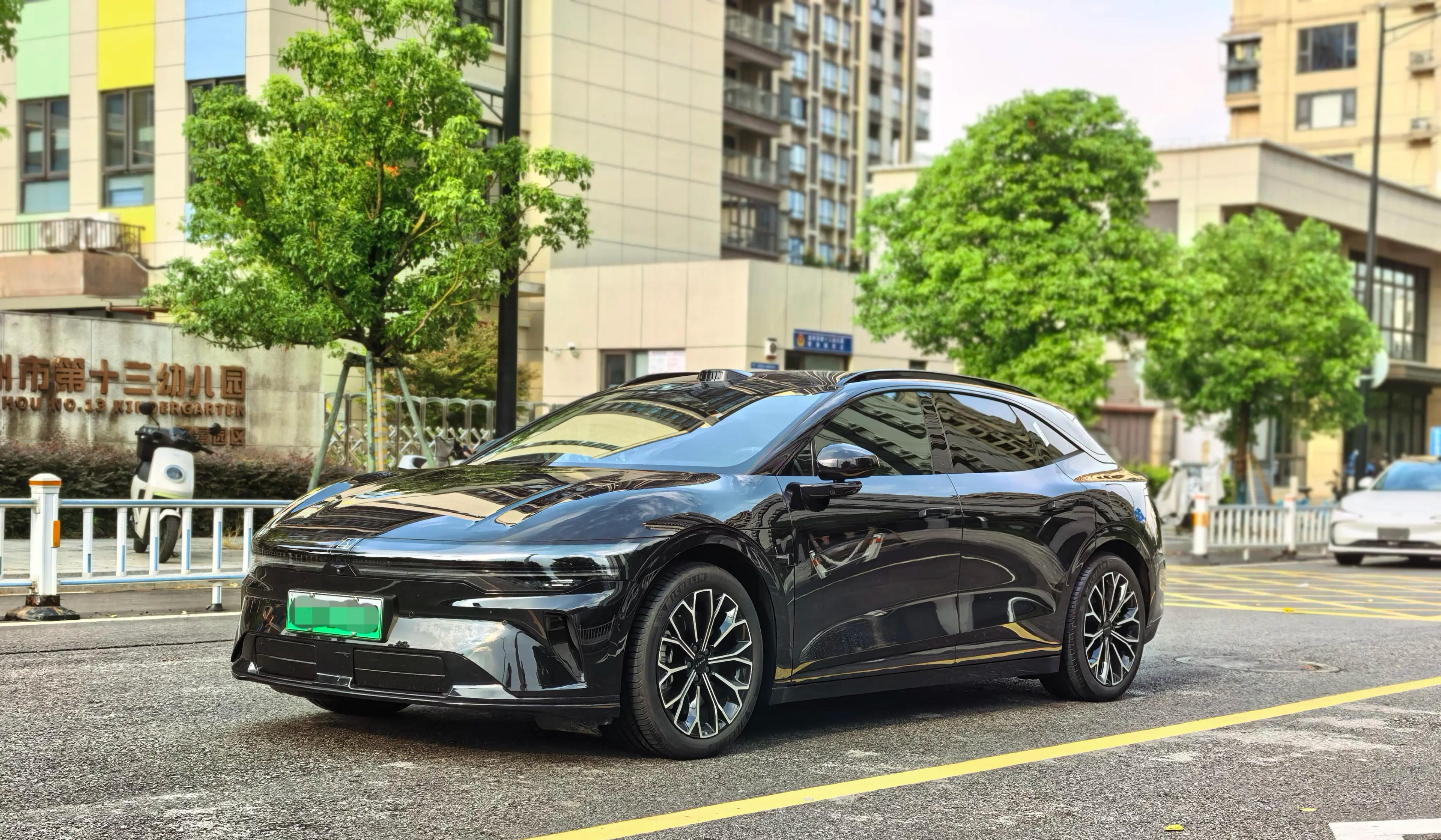 ZEEKR 007GT 2025 г. 8040 км.