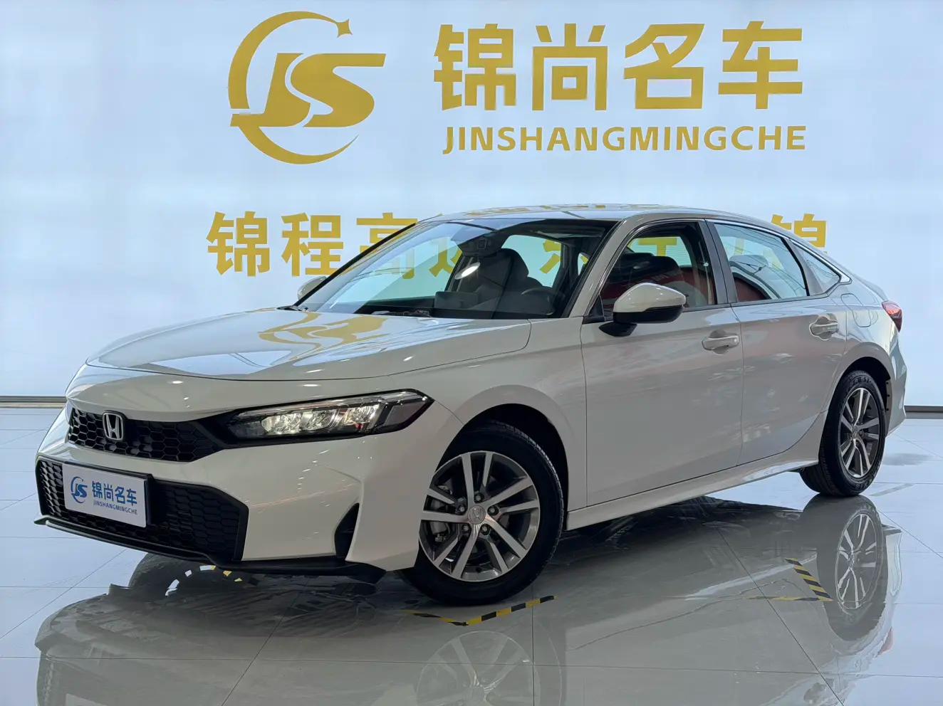Honda Civic 2025 г. 2605 км.