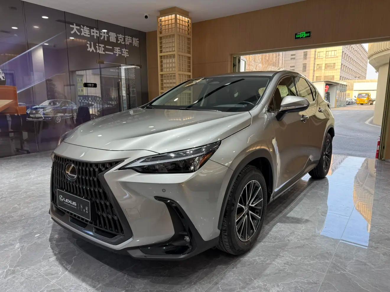 Lexus NX 2023 г. 39010 км.