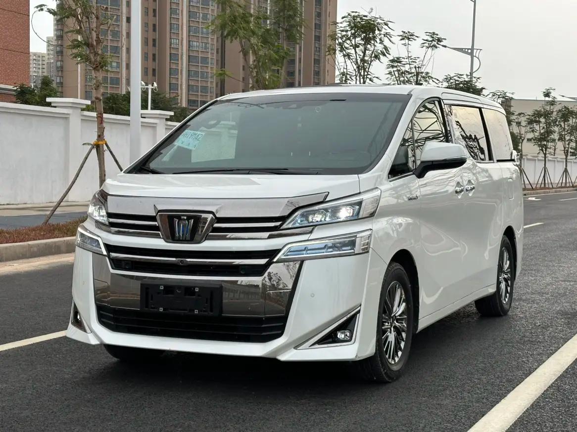 Toyota Crown Wellfire 2022 г. 59075 км.