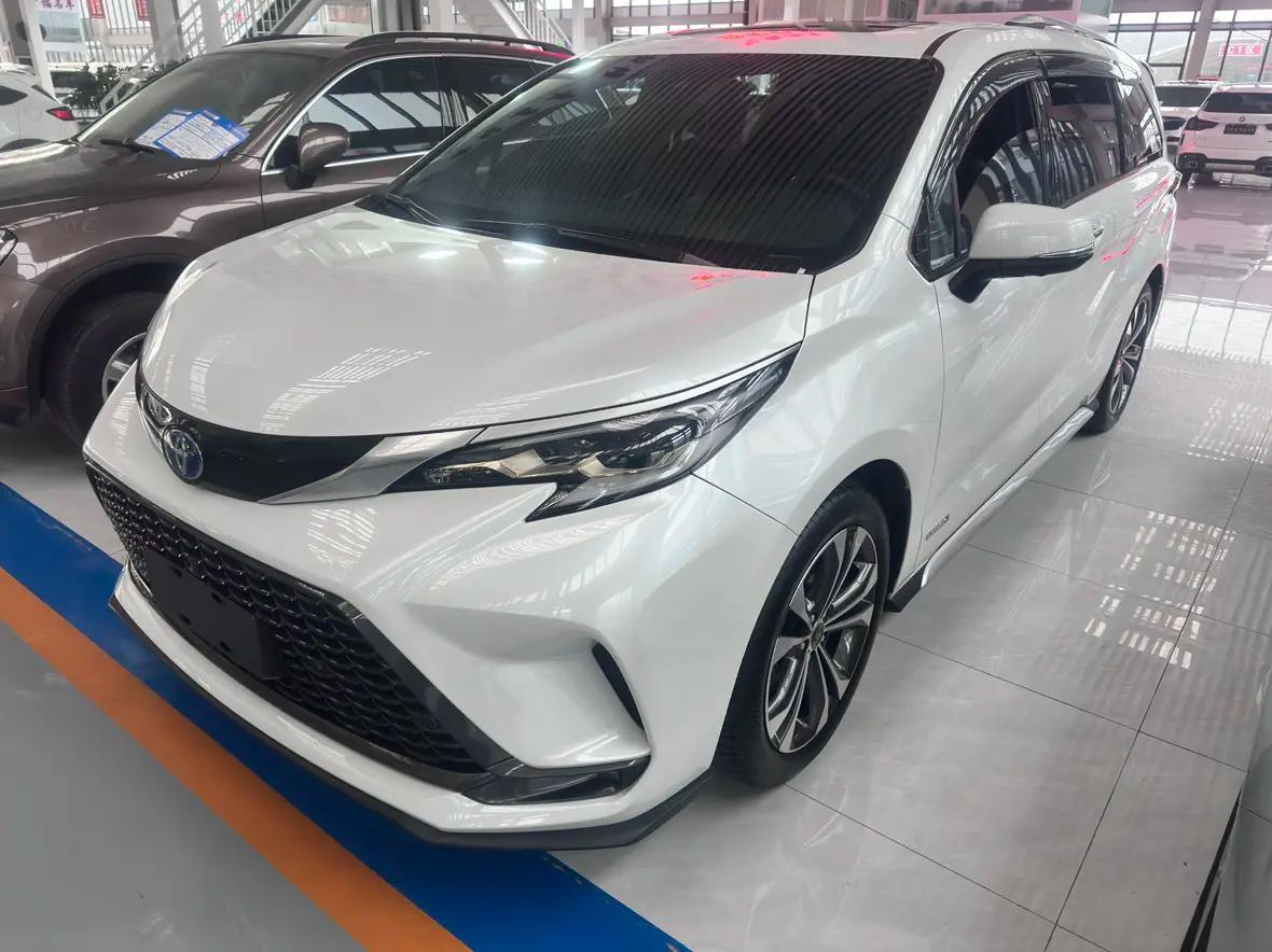 Toyota Granvia 2023 г. 66074 км.