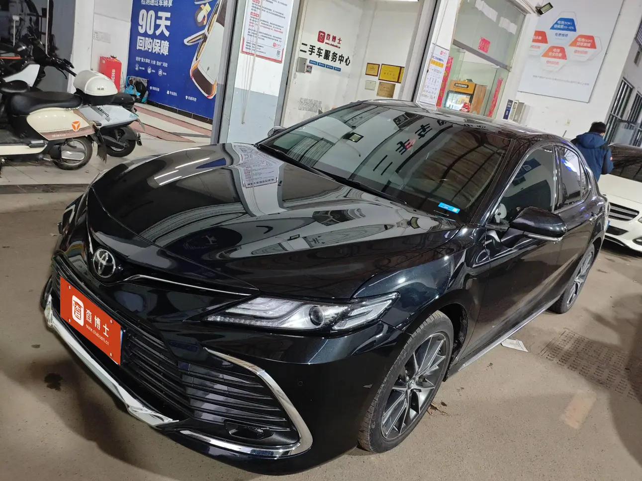 Toyota Camry 2024 г. 30000 км.