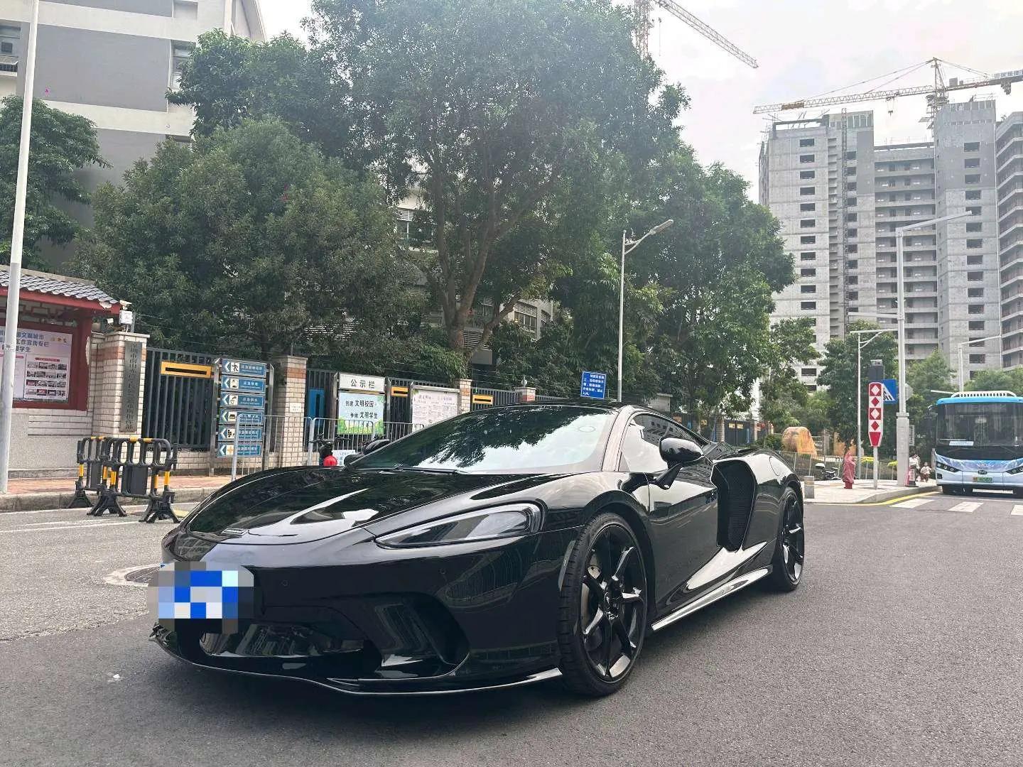 McLaren GT 2021 г. 20114 км.