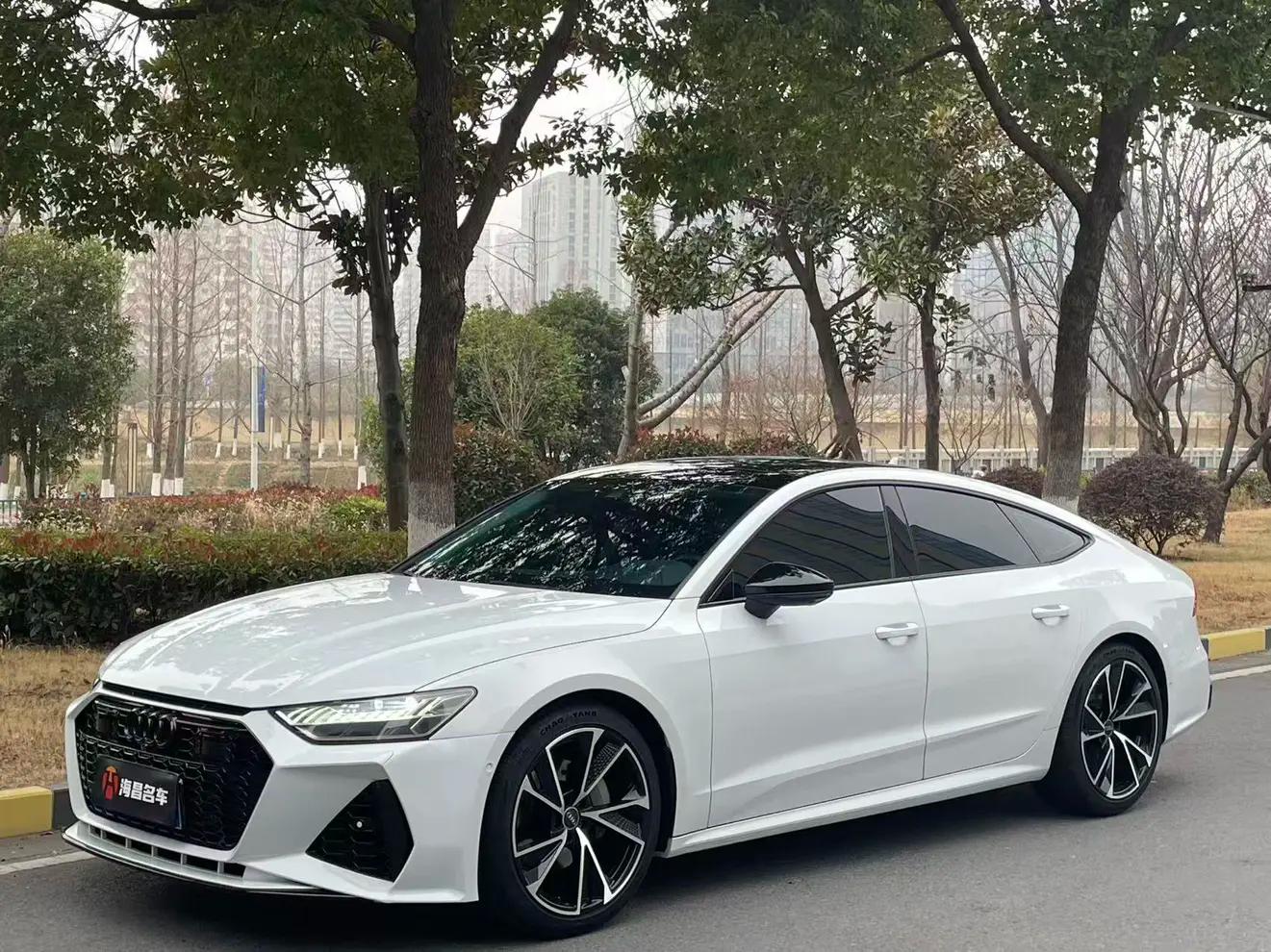 Audi A7 2021 г. 54079 км.