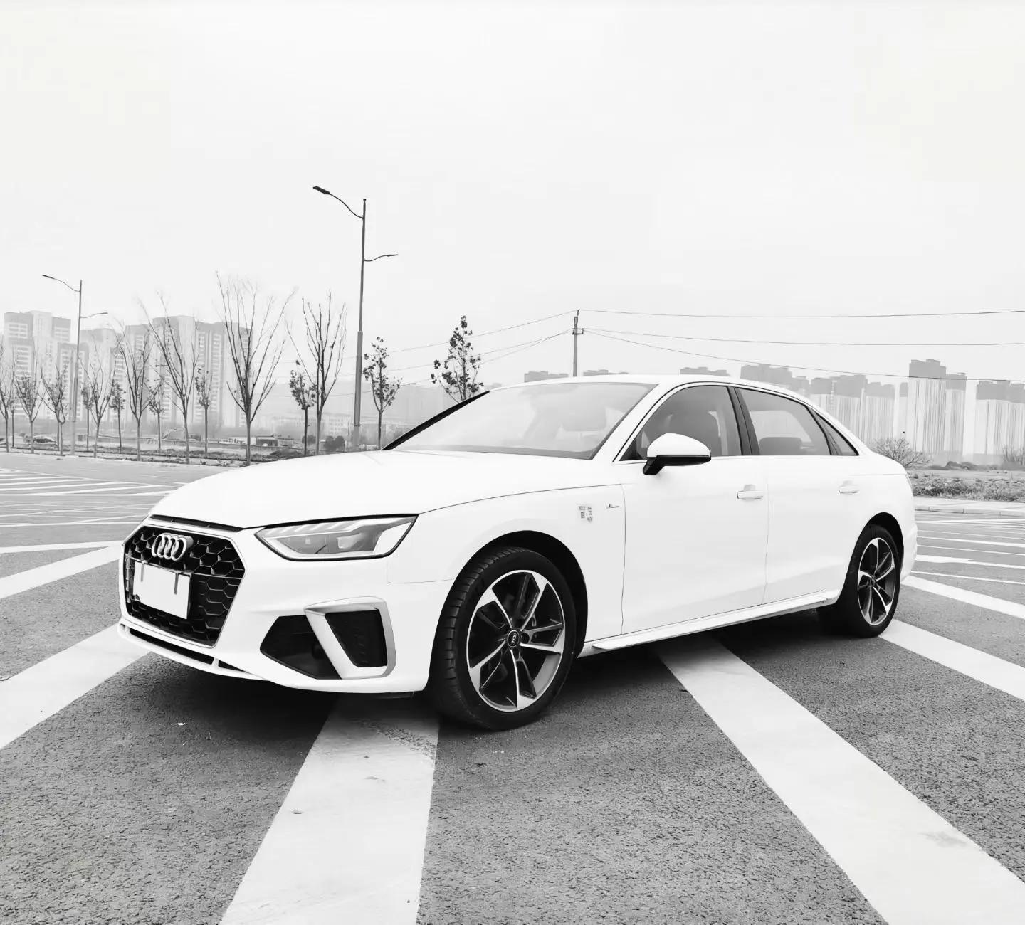 Audi A4L 2023 г. 70139 км.