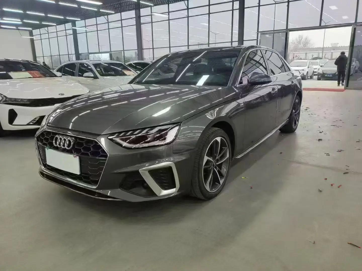 Audi A4L 2022 г. 68132 км.