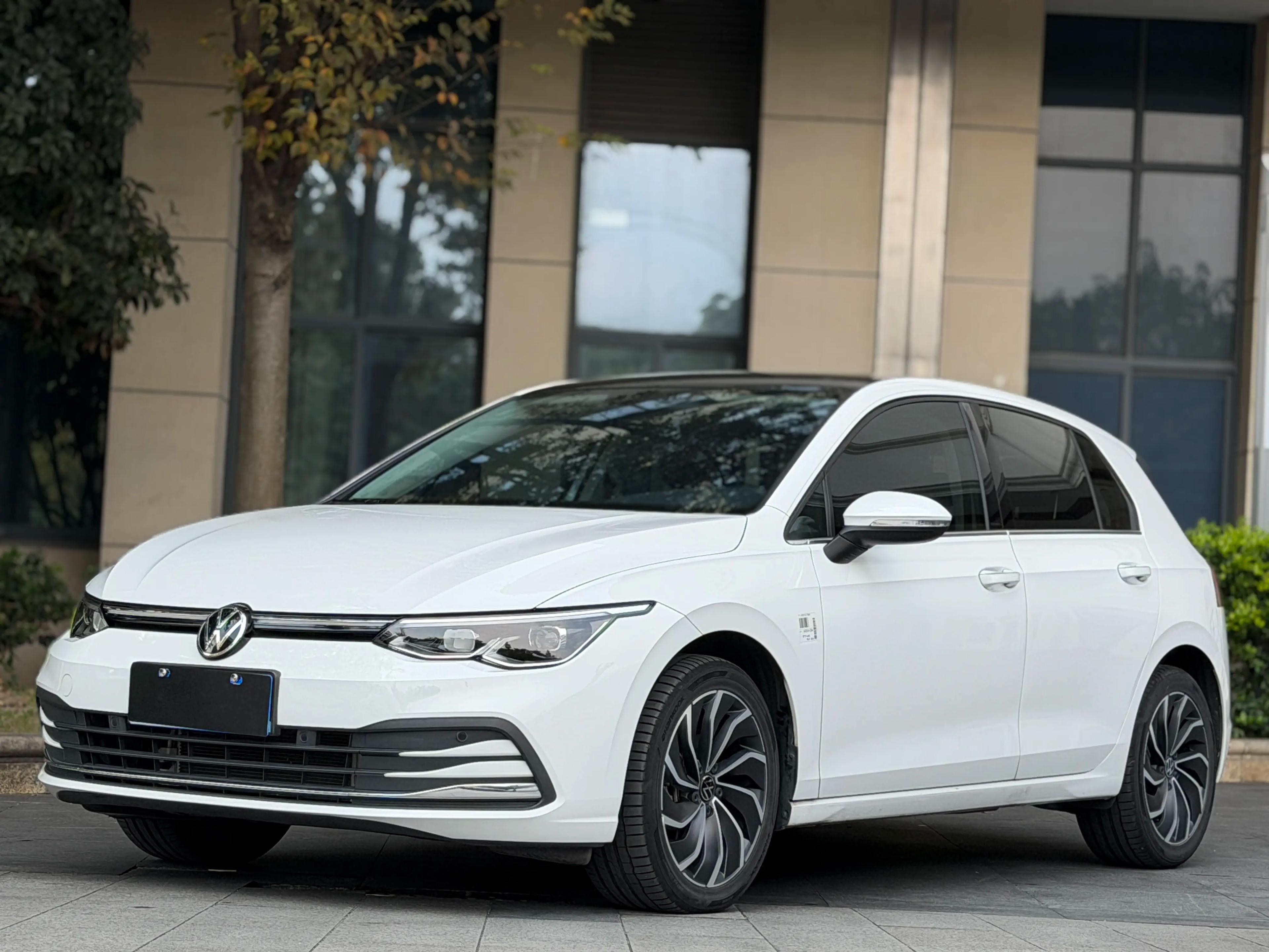 Volkswagen Golf 2022 г. 15000 км.