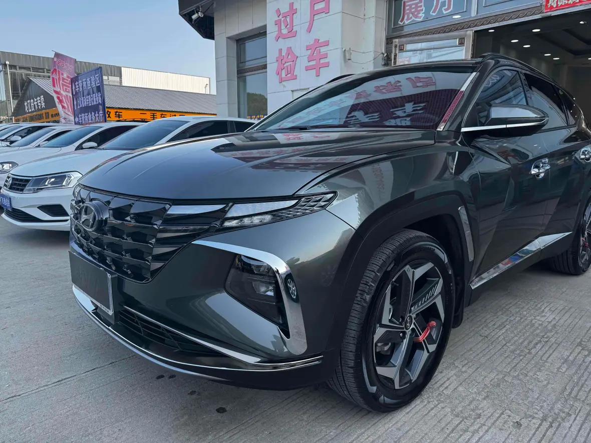 Hyundai Tucson L 2024 г. 15035 км.