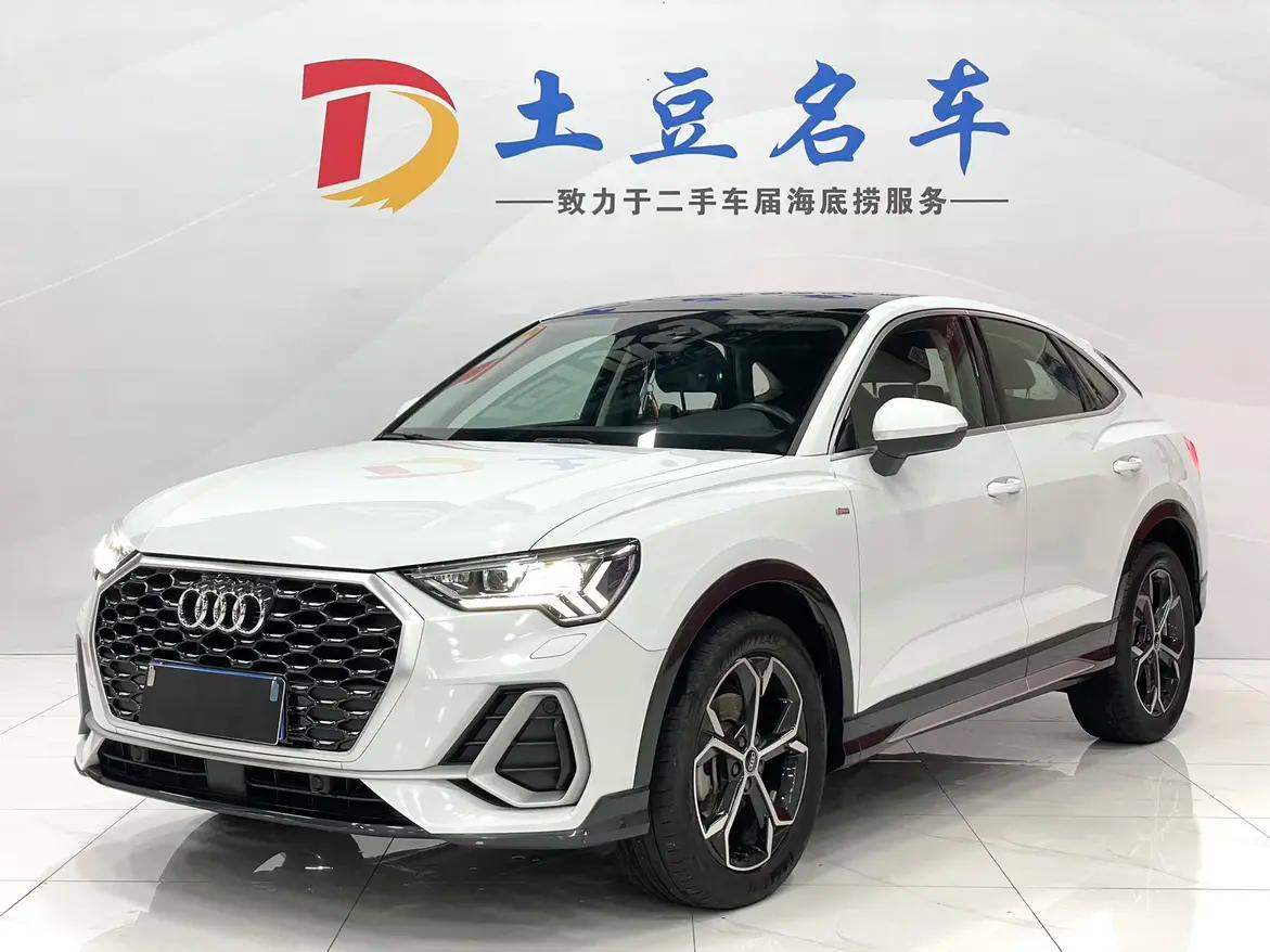 Audi Q3 Sportback 2021 г. 40312 км.
