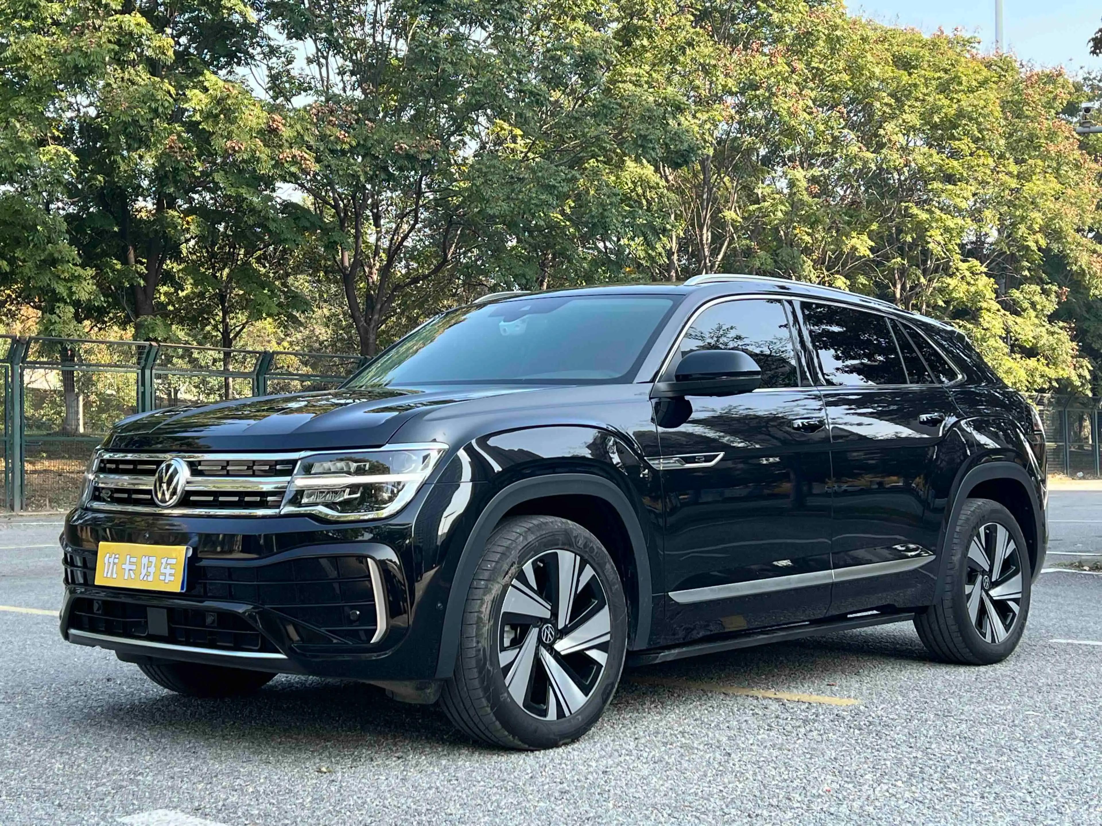 Volkswagen Teramont 2024 г. 10809 км.
