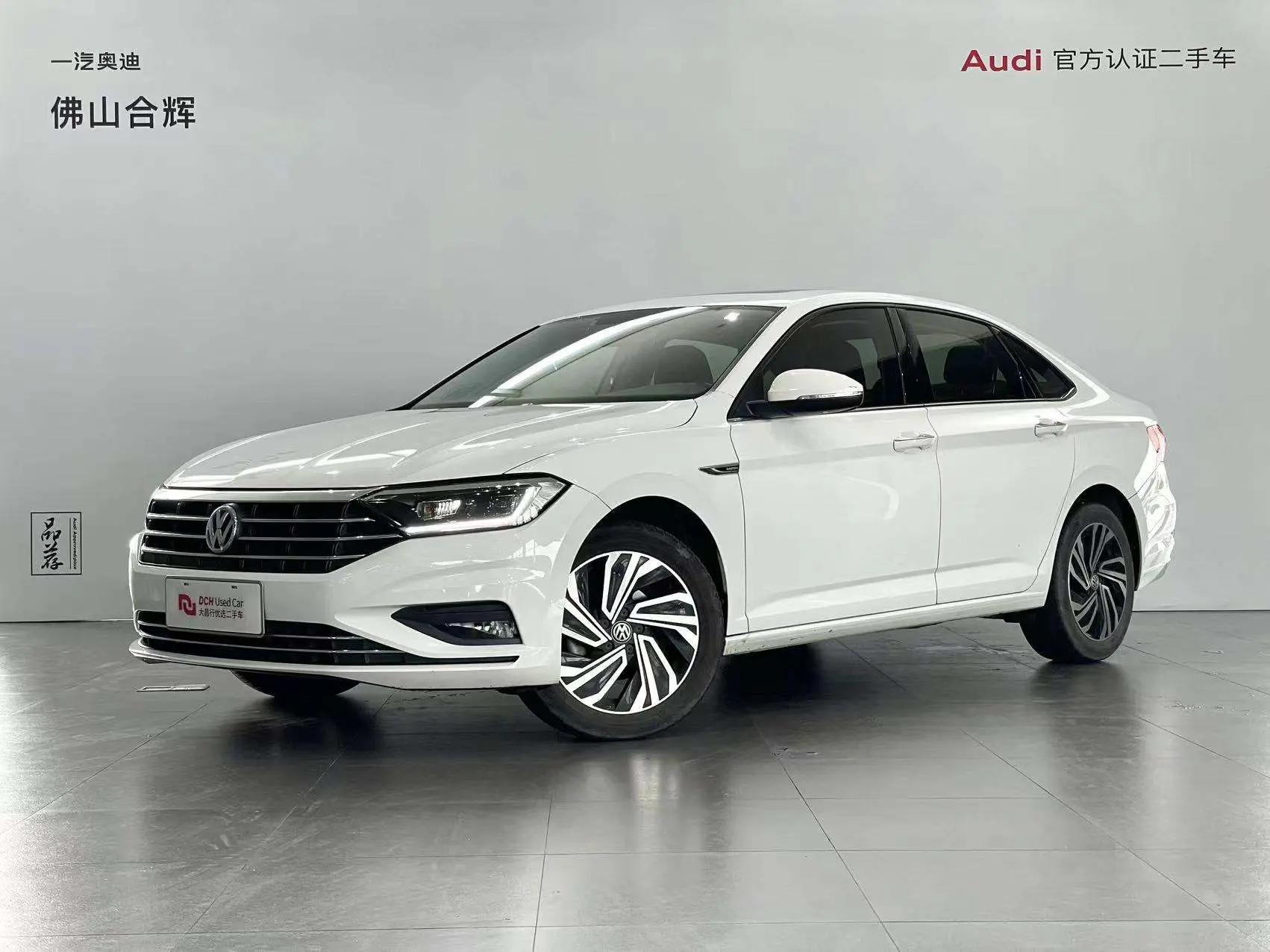 Volkswagen Sagitar 2021 г. 40108 км.