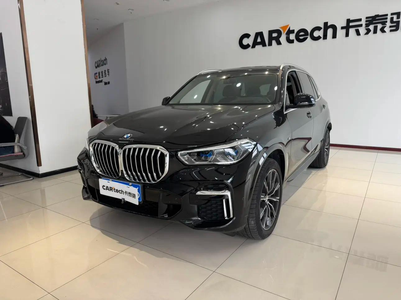 BMW X5 2023 г. 22053 км.