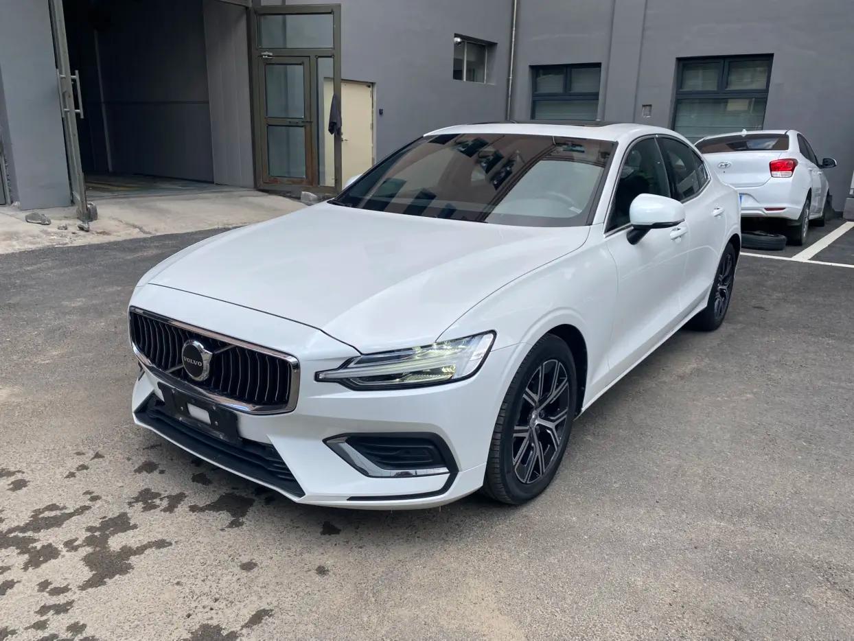 Volvo S60 2022 г. 46145 км.
