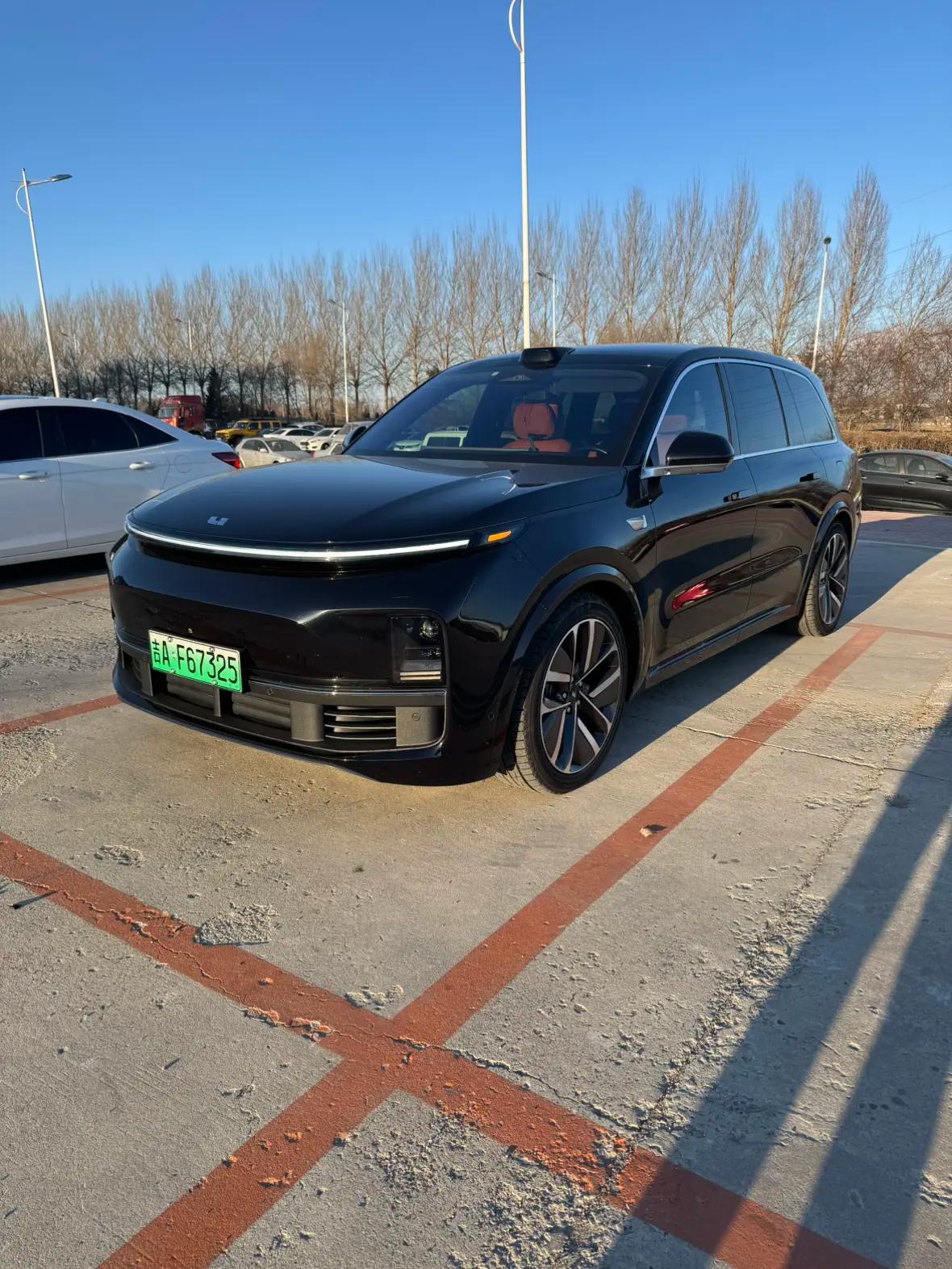 Lixiang L9 2023 г. 73108 км.