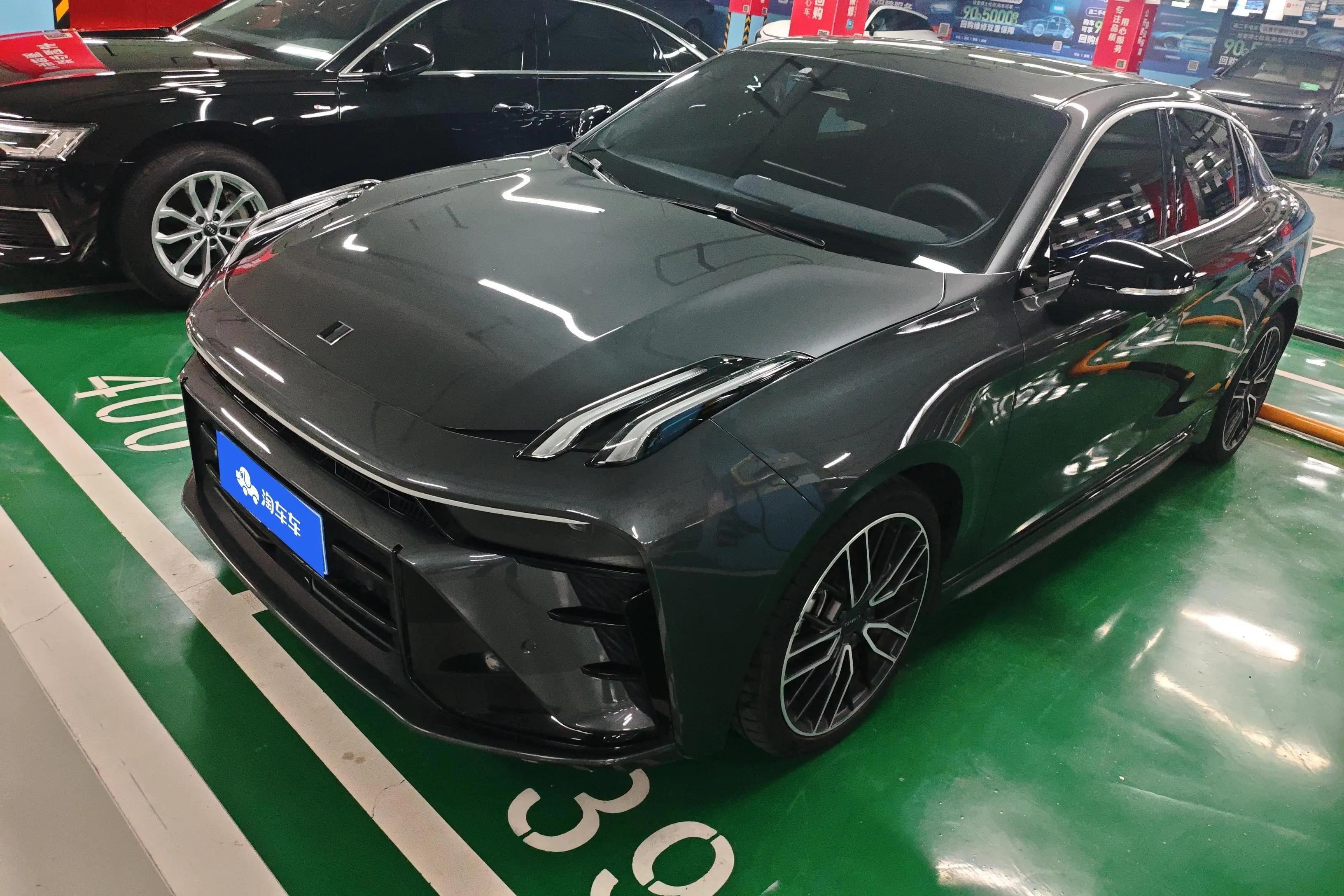 Lynk & Co 03 2024 г. 14036 км.