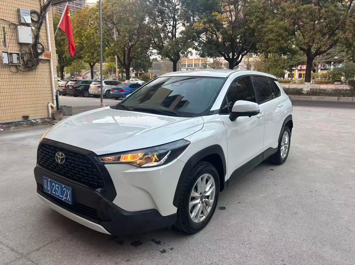 Toyota Corolla Cross 2023 г. 19101 км.