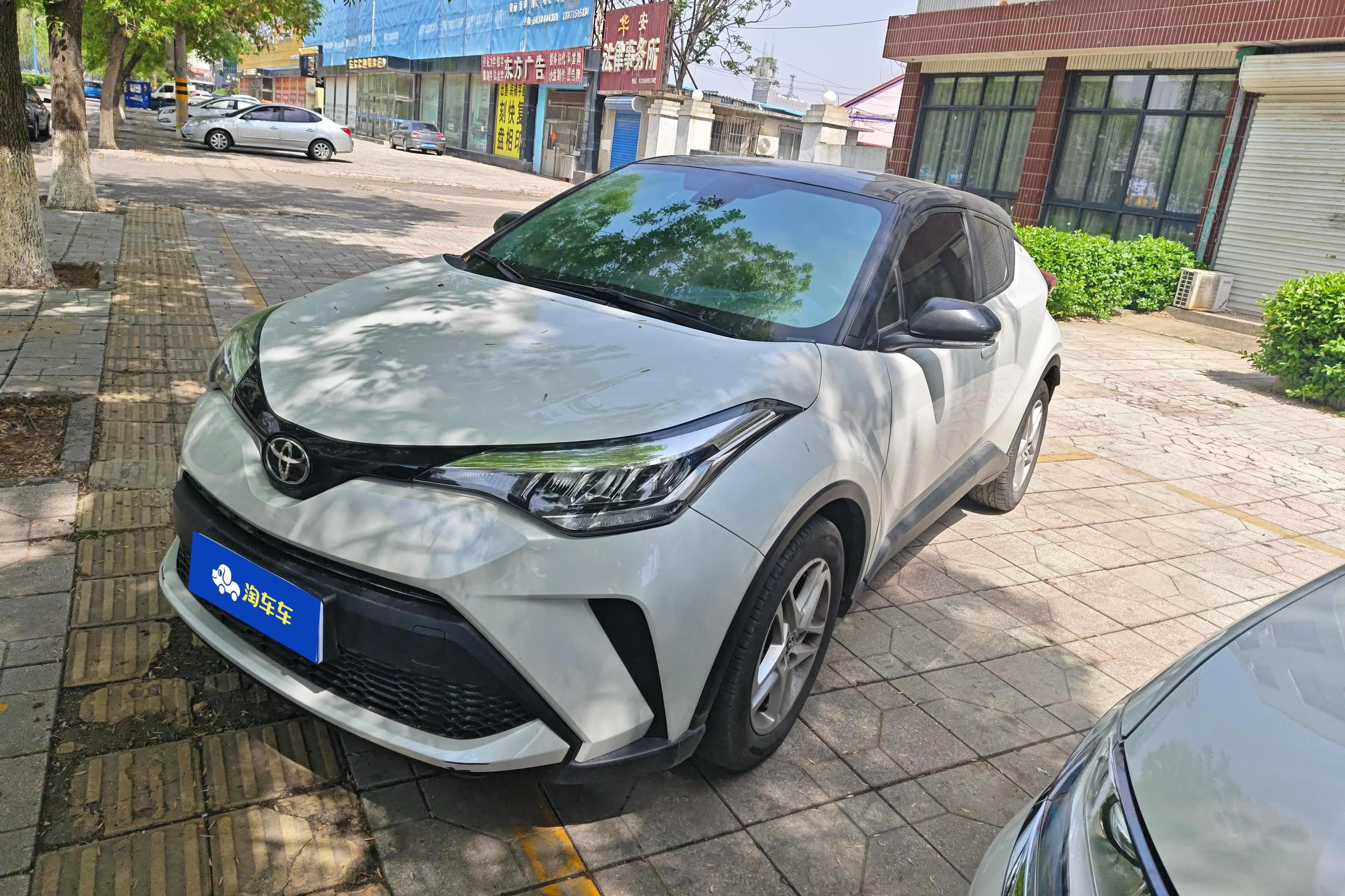 Toyota C-HR 2022 г. 33758 км.