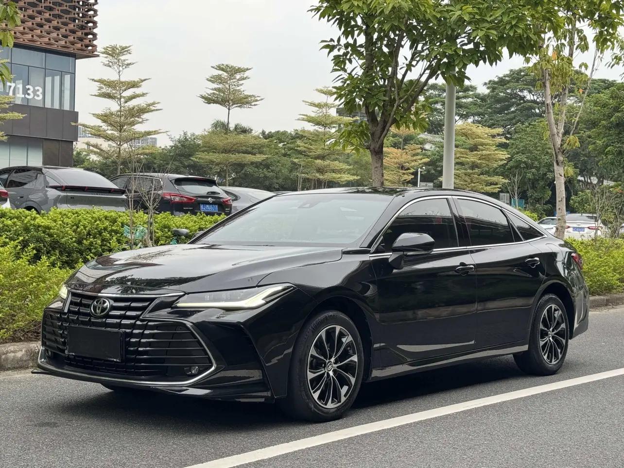 Toyota Avalon 2024 г. 52085 км.