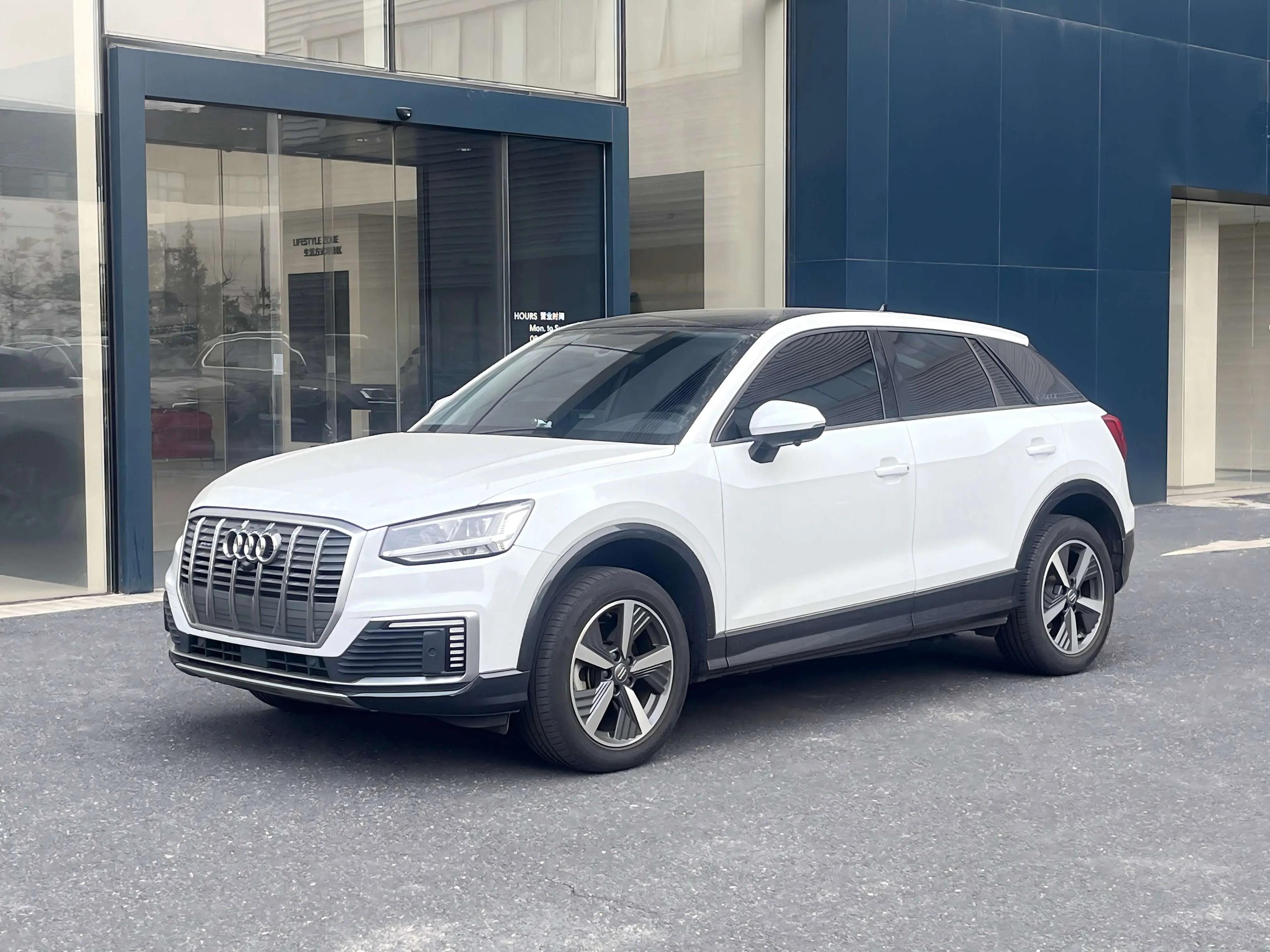 Audi Q2L e-tron 2021 г. 30098 км.